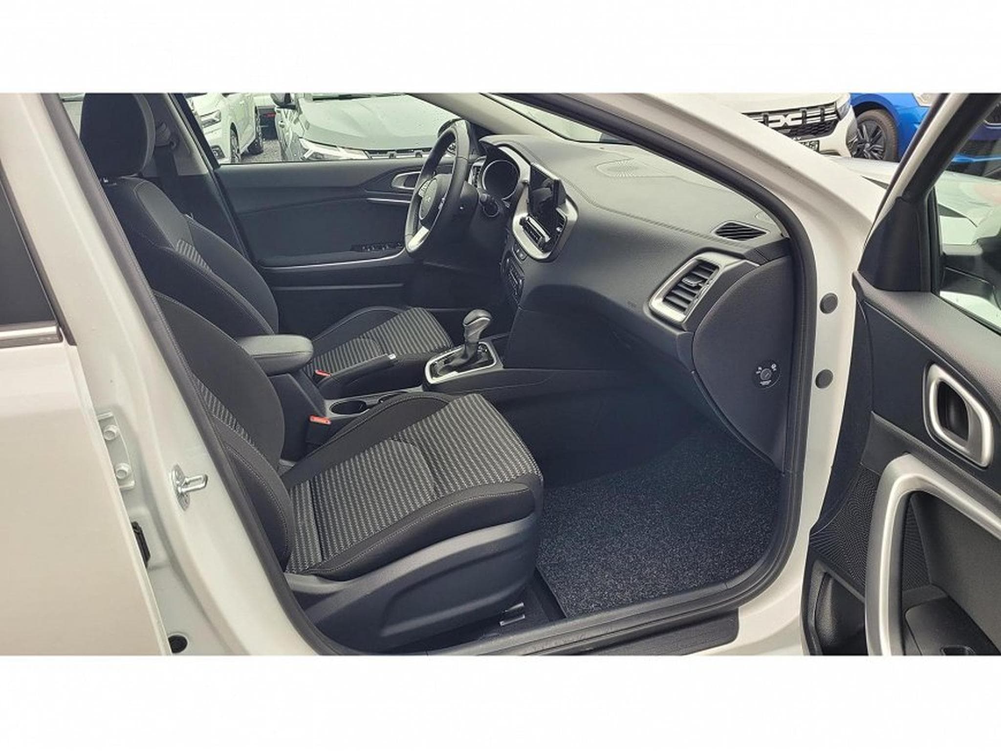 Kia Ceed (2025) - Foto 10