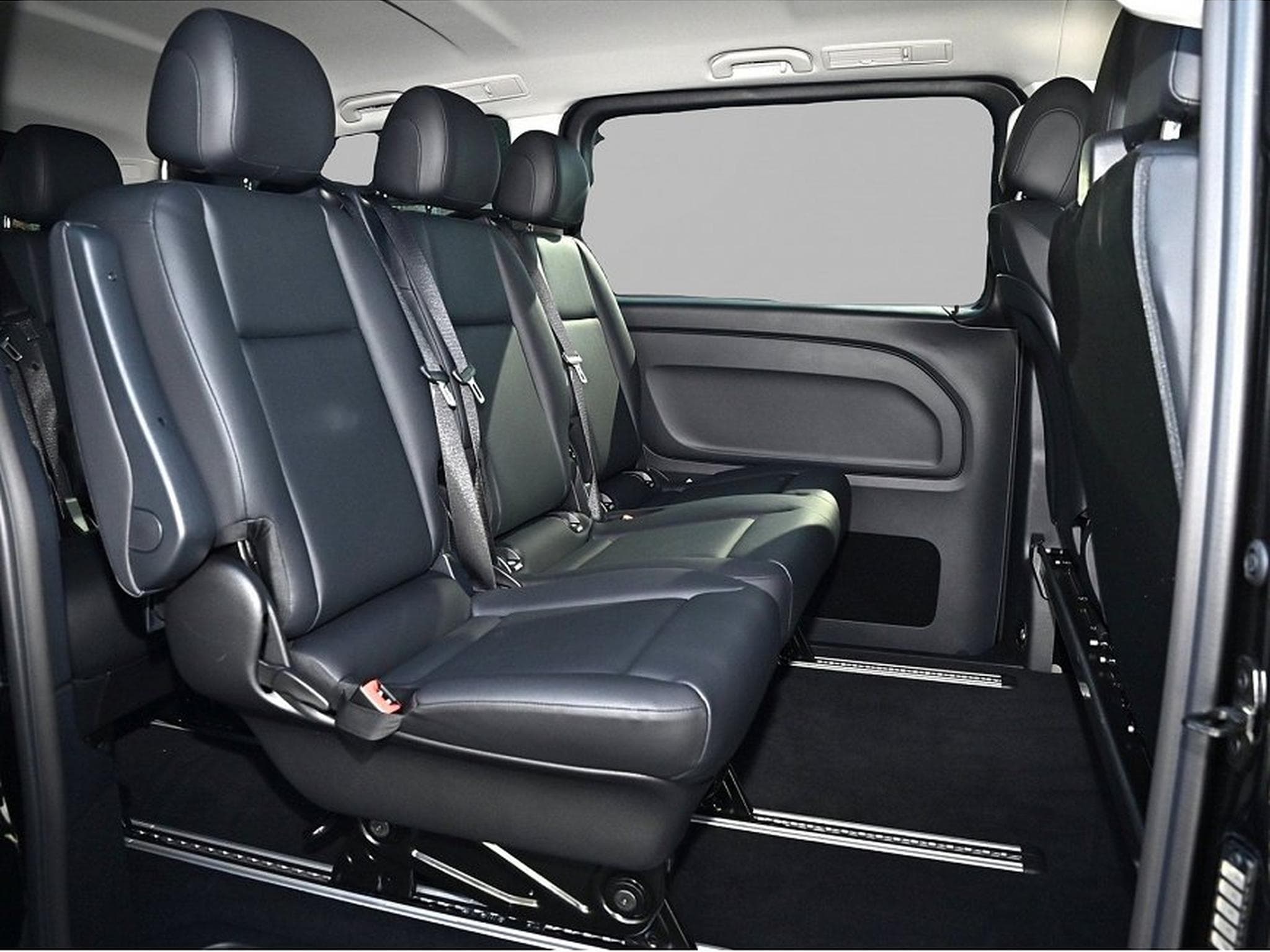 Mercedes Vito (2026) - Photo 4