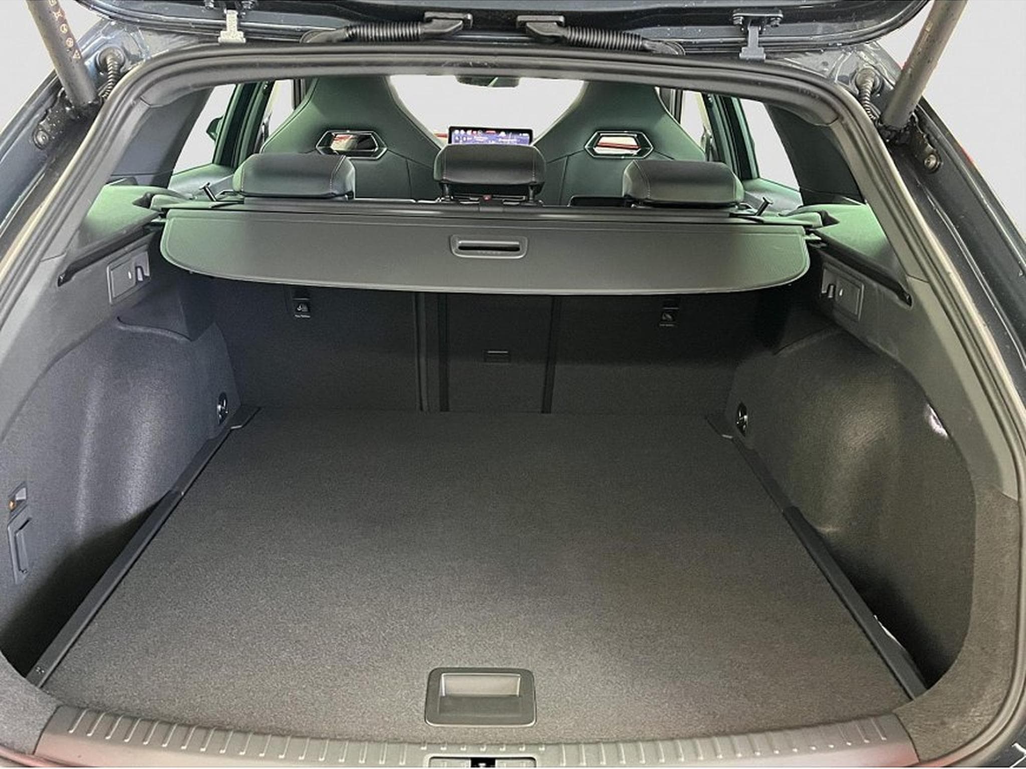 Cupra Leon (2026) - Photo 18