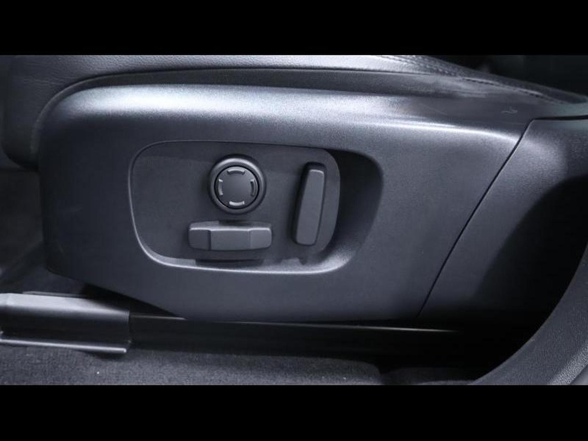 Land-Rover Range Rover Evoque D165 R-Dynamic S AWD Auto (2023) - Photo 26