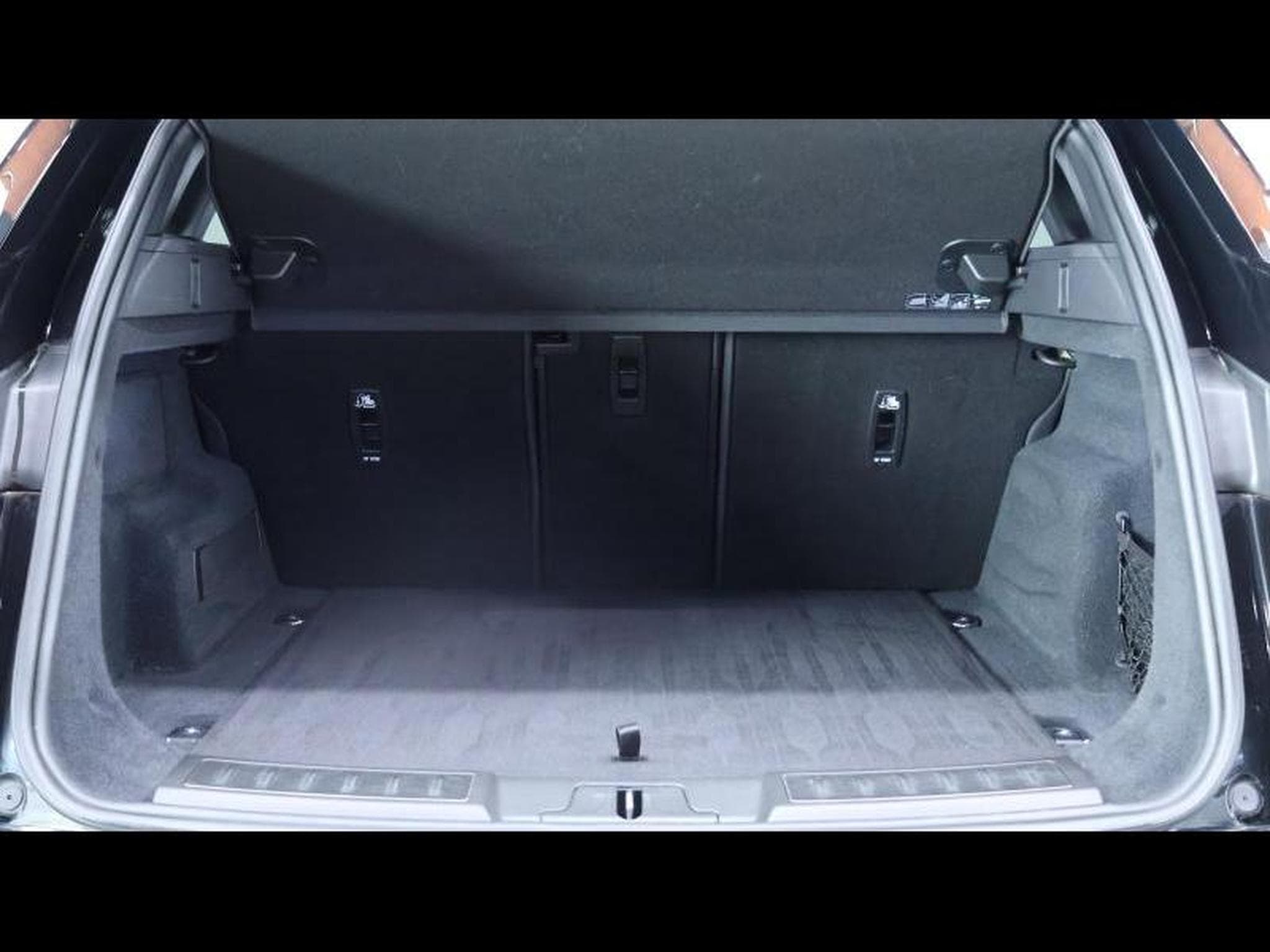 Land-Rover Range Rover Evoque D165 R-Dynamic S AWD Auto (2023) - Photo 7