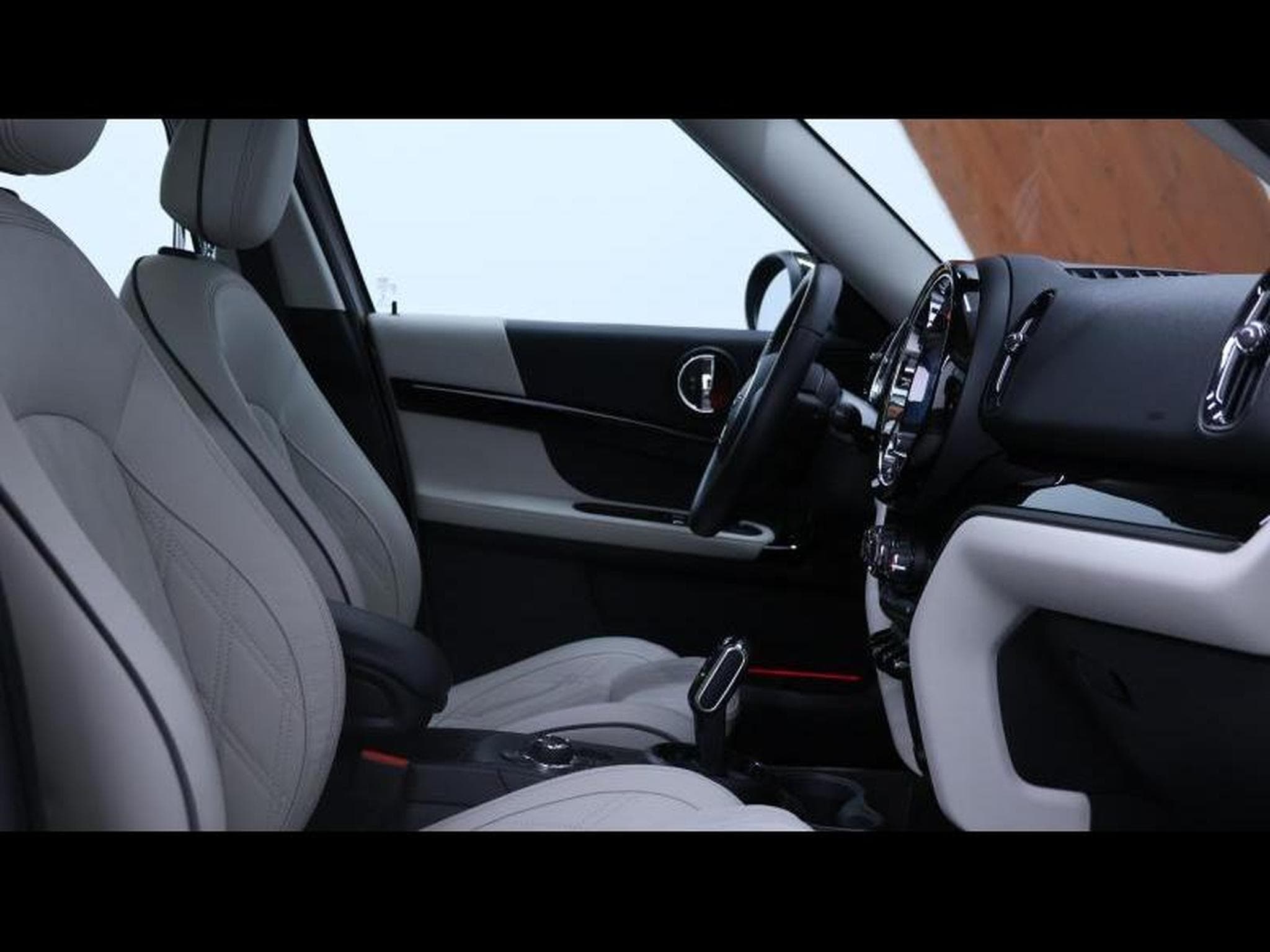 MINI Countryman 136cv Steptronic (2021) - Photo 11