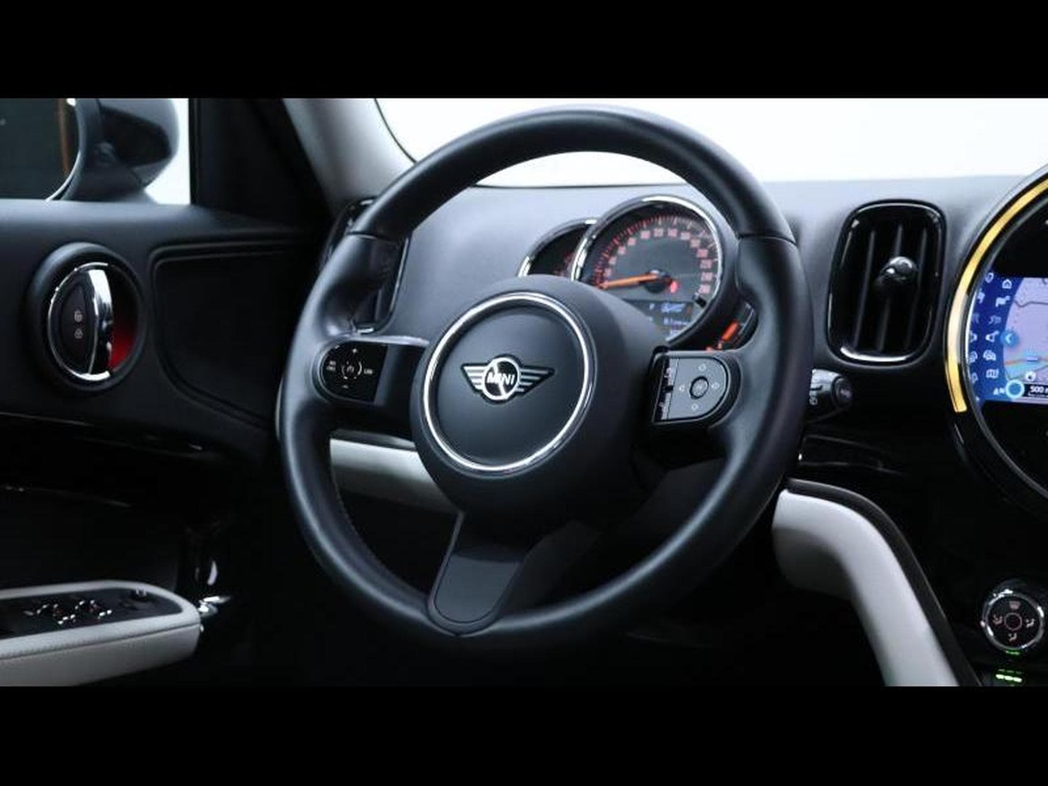 MINI Countryman 136cv Steptronic (2021) - Photo 15
