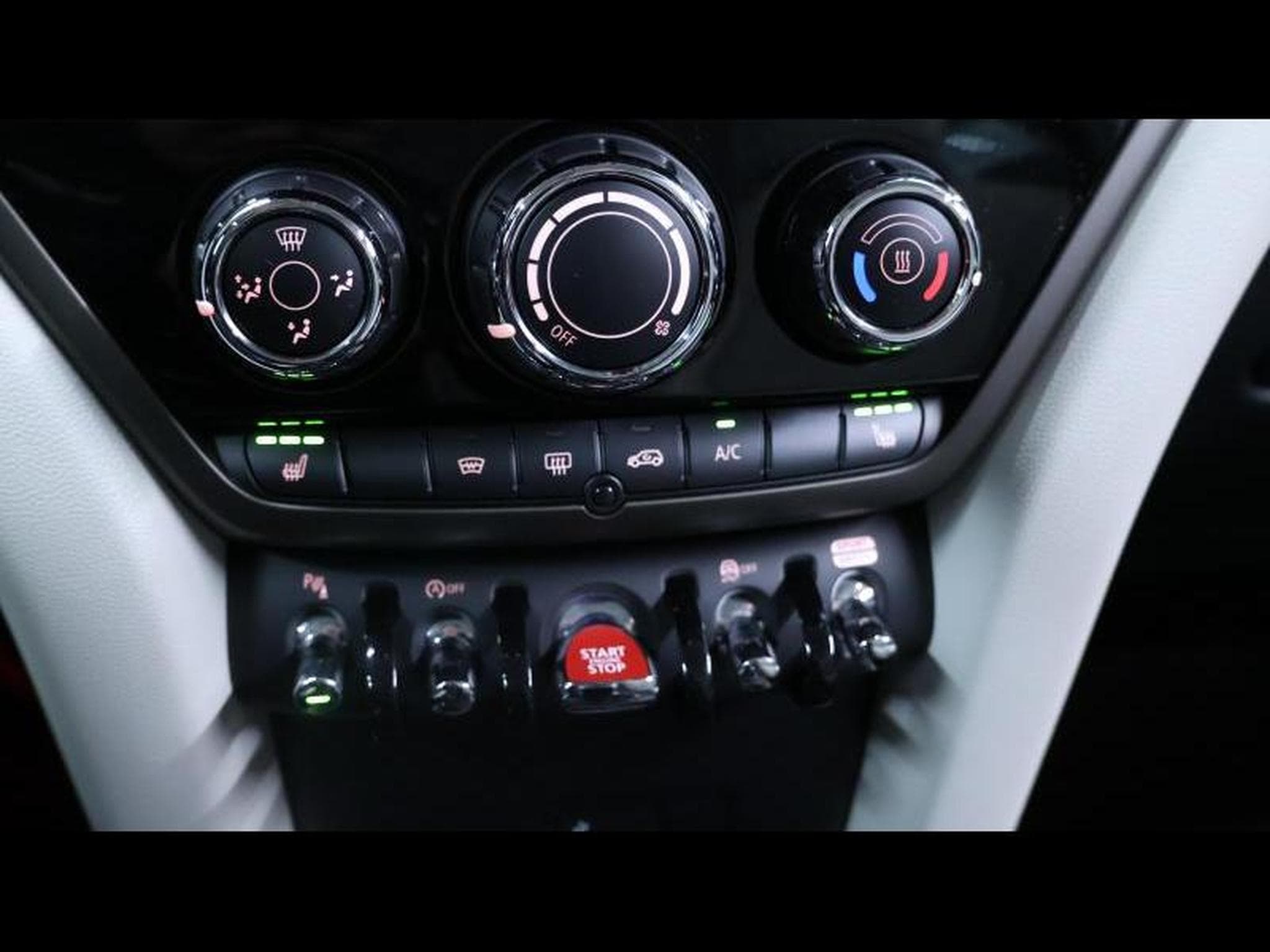 MINI Countryman 136cv Steptronic (2021) - Photo 20