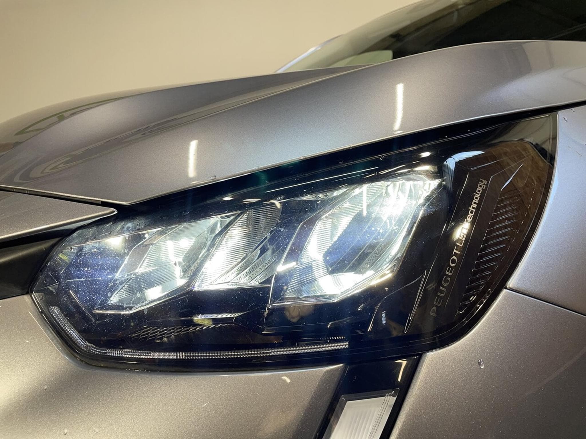 Peugeot 208 1.5 BLUEHDI 100 ACTIVE GPS CARPLAY (2021) - Photo 13