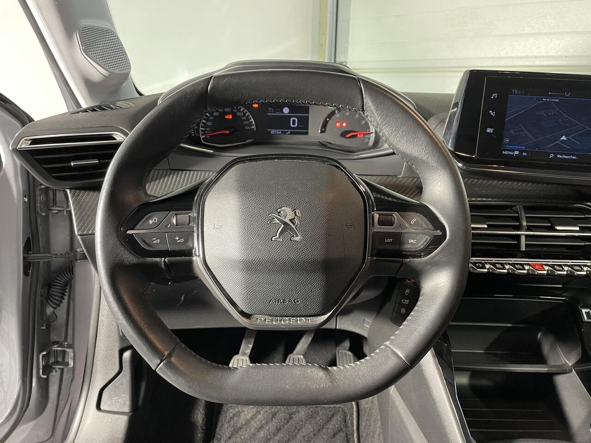 Peugeot 208 1.5 BLUEHDI 100 ACTIVE GPS CARPLAY (2021) - Photo 6