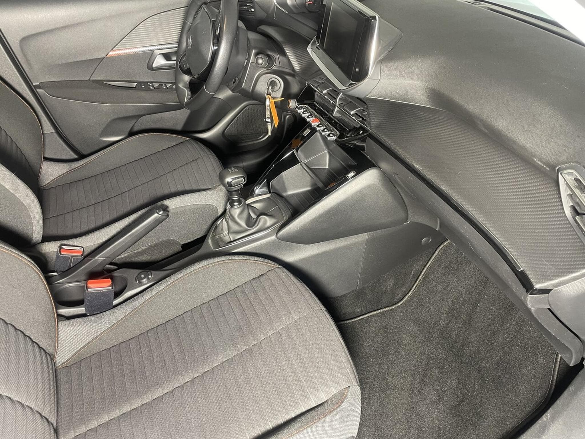 Peugeot 208 1.5 BLUEHDI 100 ACTIVE GPS CARPLAY (2021) - Photo 8