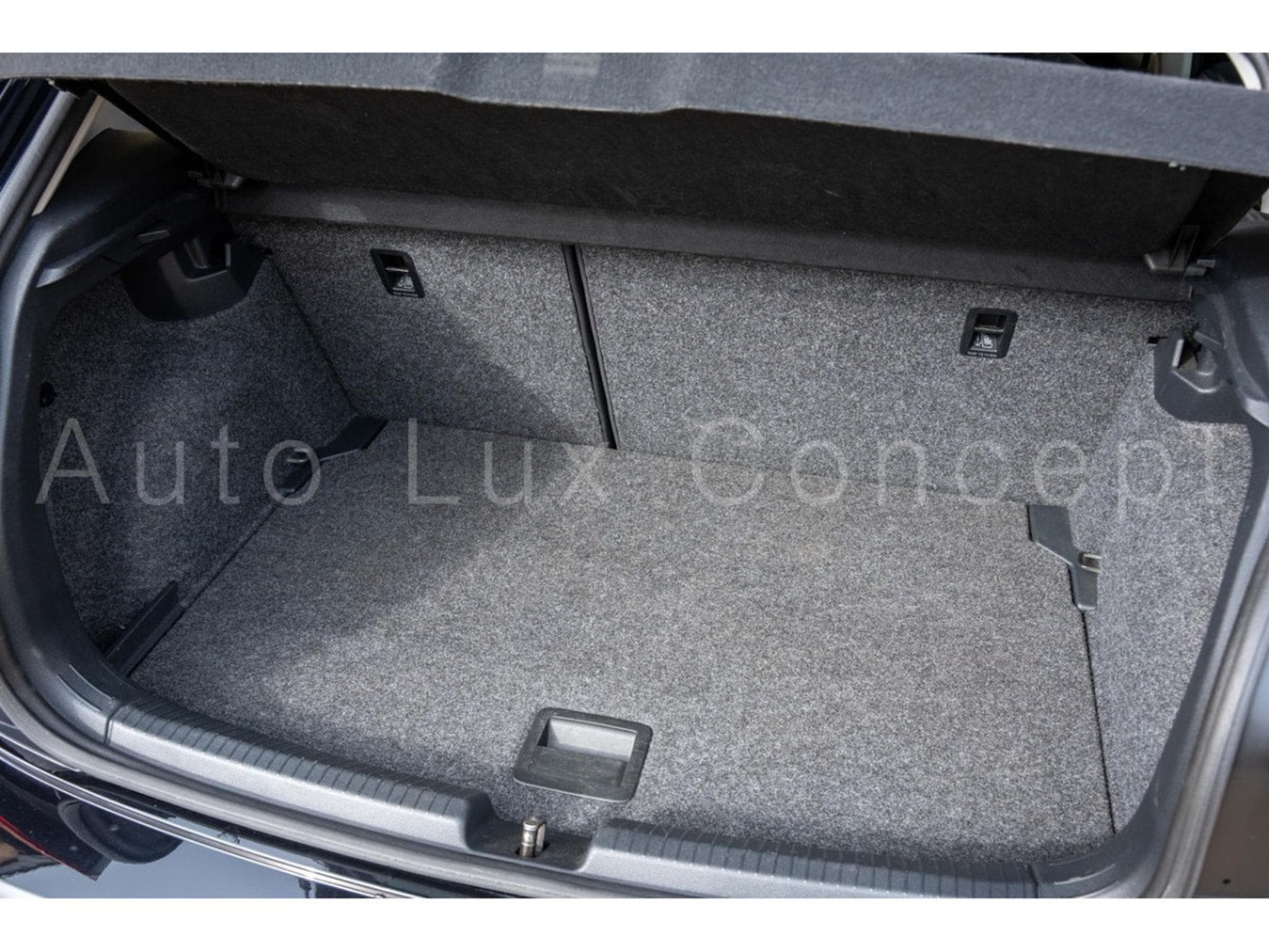 VW Polo 1.6 TDI R-Line DSG (2018) - Photo 30