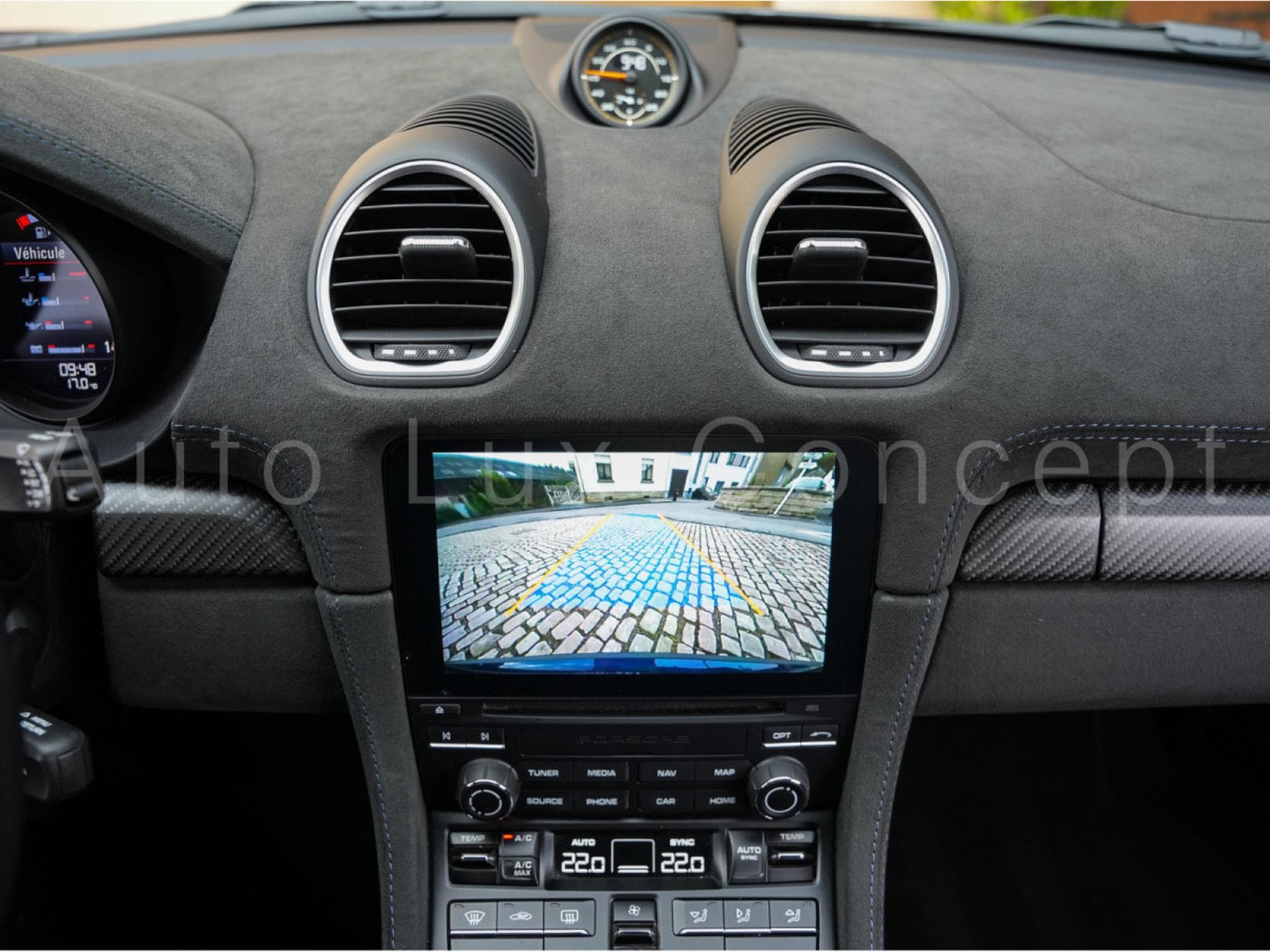 Porsche Cayman 718 GT4 RS Pack Weissach (2023) - Photo 13