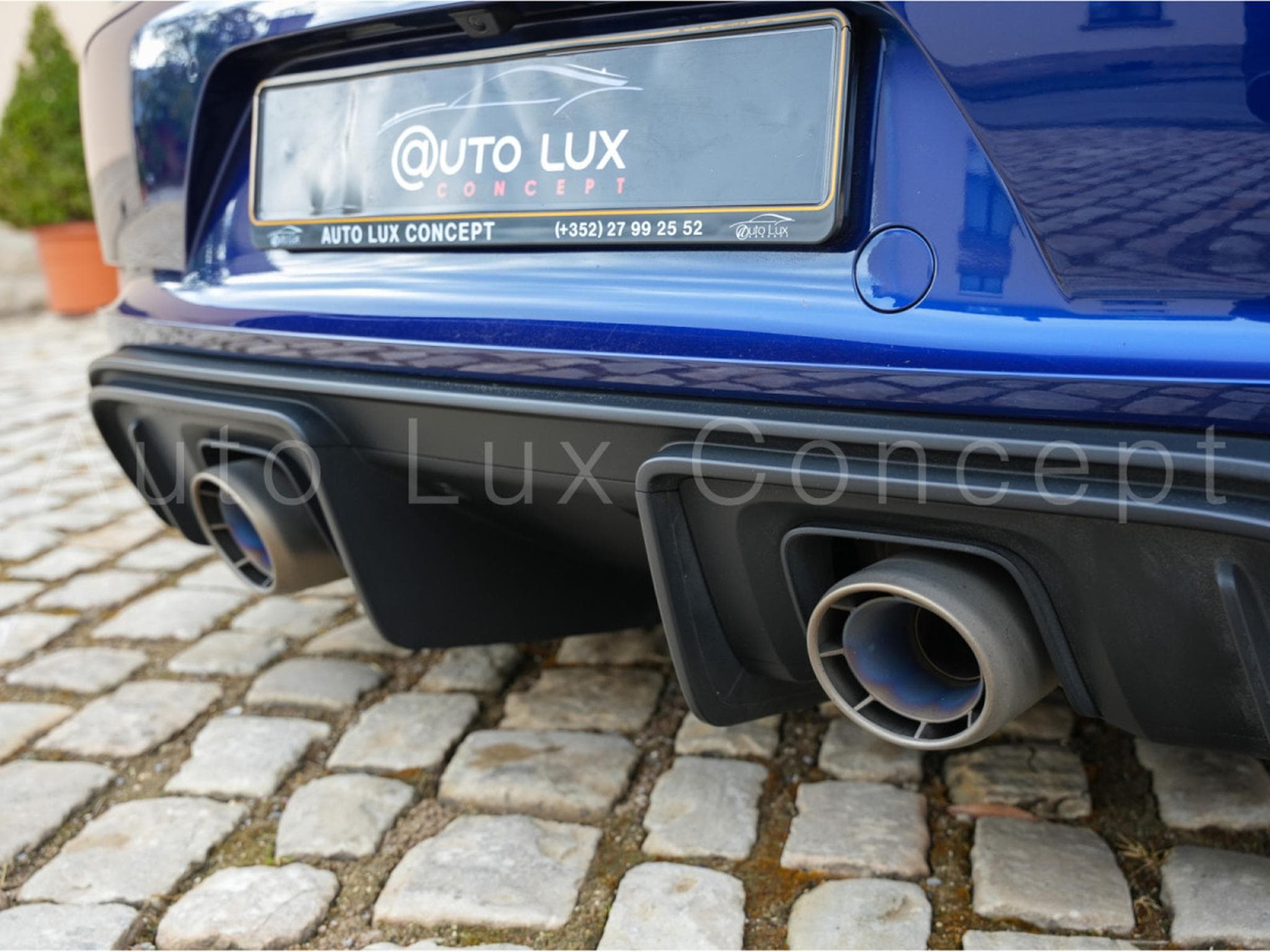 Porsche Cayman 718 GT4 RS Pack Weissach (2023) - Photo 19