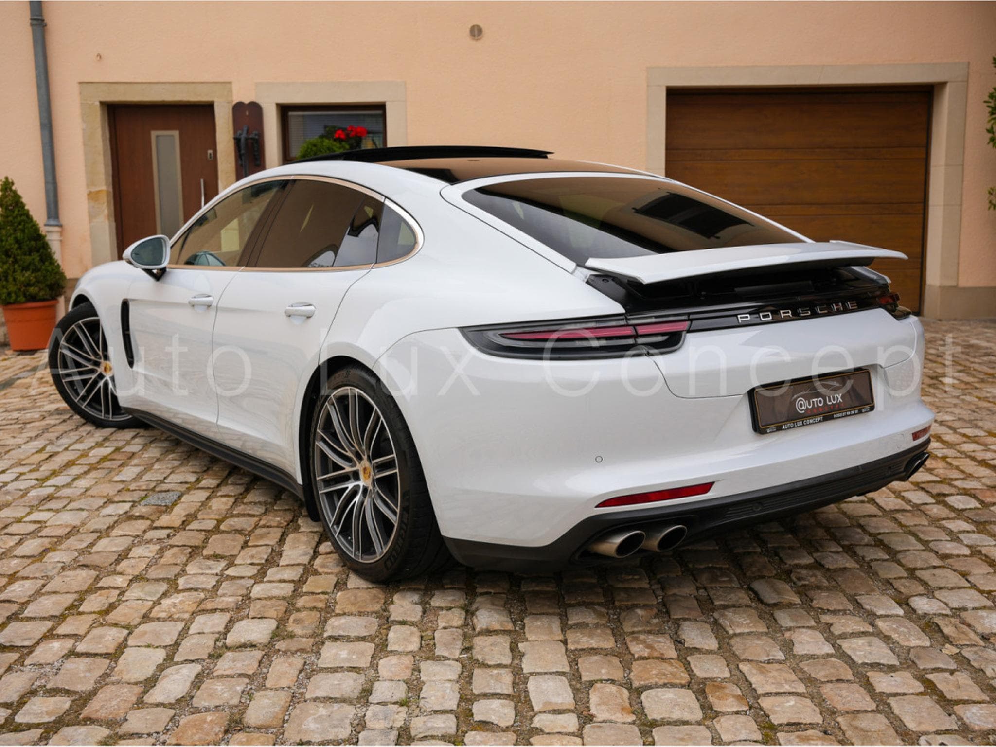 Porsche Panamera 4S Diesel (2017) - Photo 4