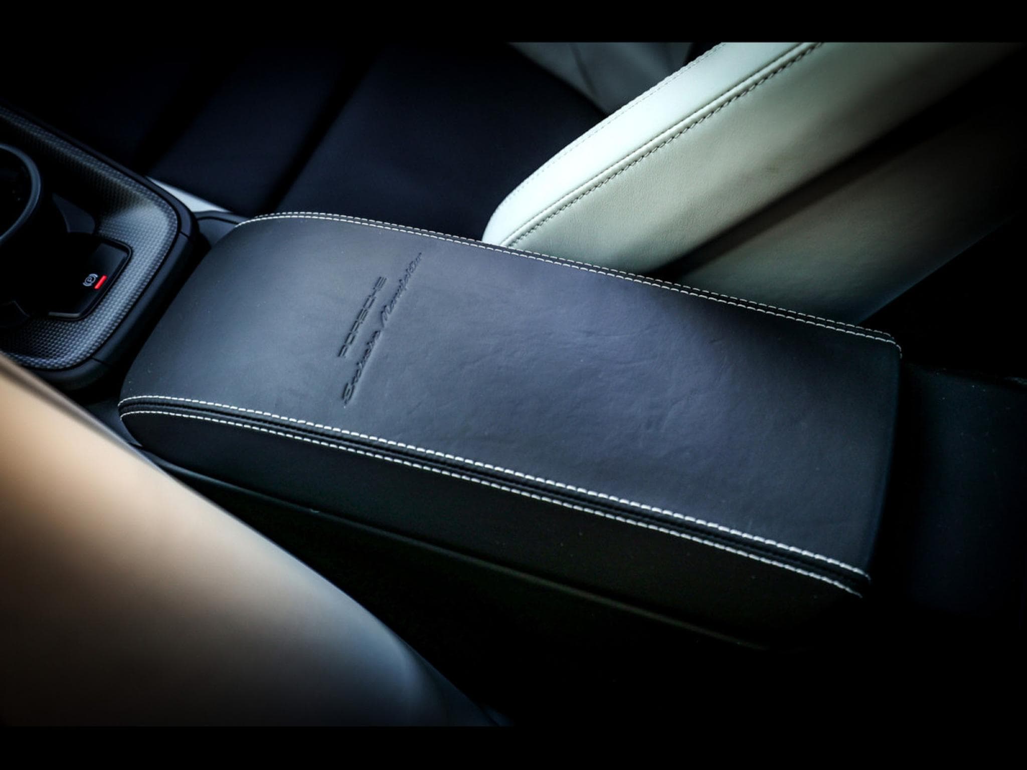 Porsche 911 (992.1) GT3 TOURING PDK – SONDERWUNSCH - VIOLA METALLIC PTS (2022) - Photo 25