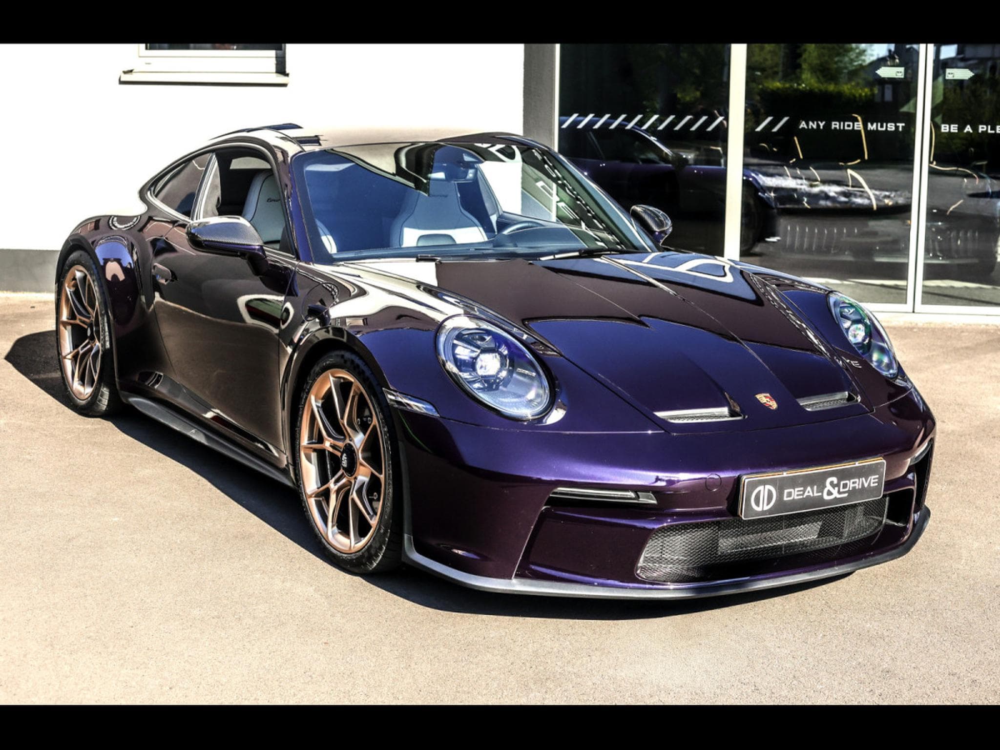 Porsche 911 (992.1) GT3 TOURING PDK – SONDERWUNSCH - VIOLA METALLIC PTS (2022) - Photo 6