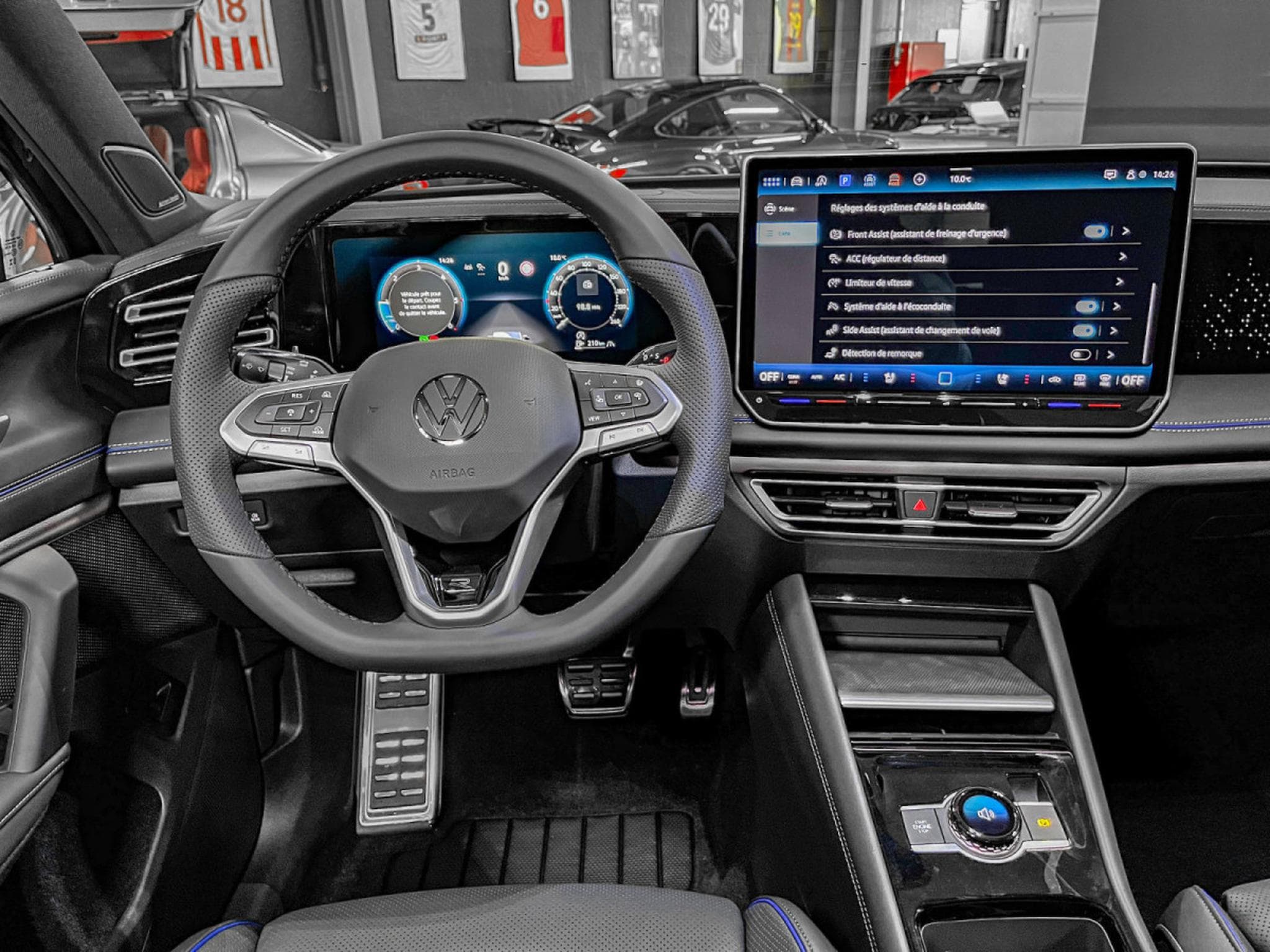 VW Tiguan Tiguan 2.0 TDI/DSG/4Motion R-Line/ AHK/Pano/360°/Leder/VOLL (2025) - Photo 6