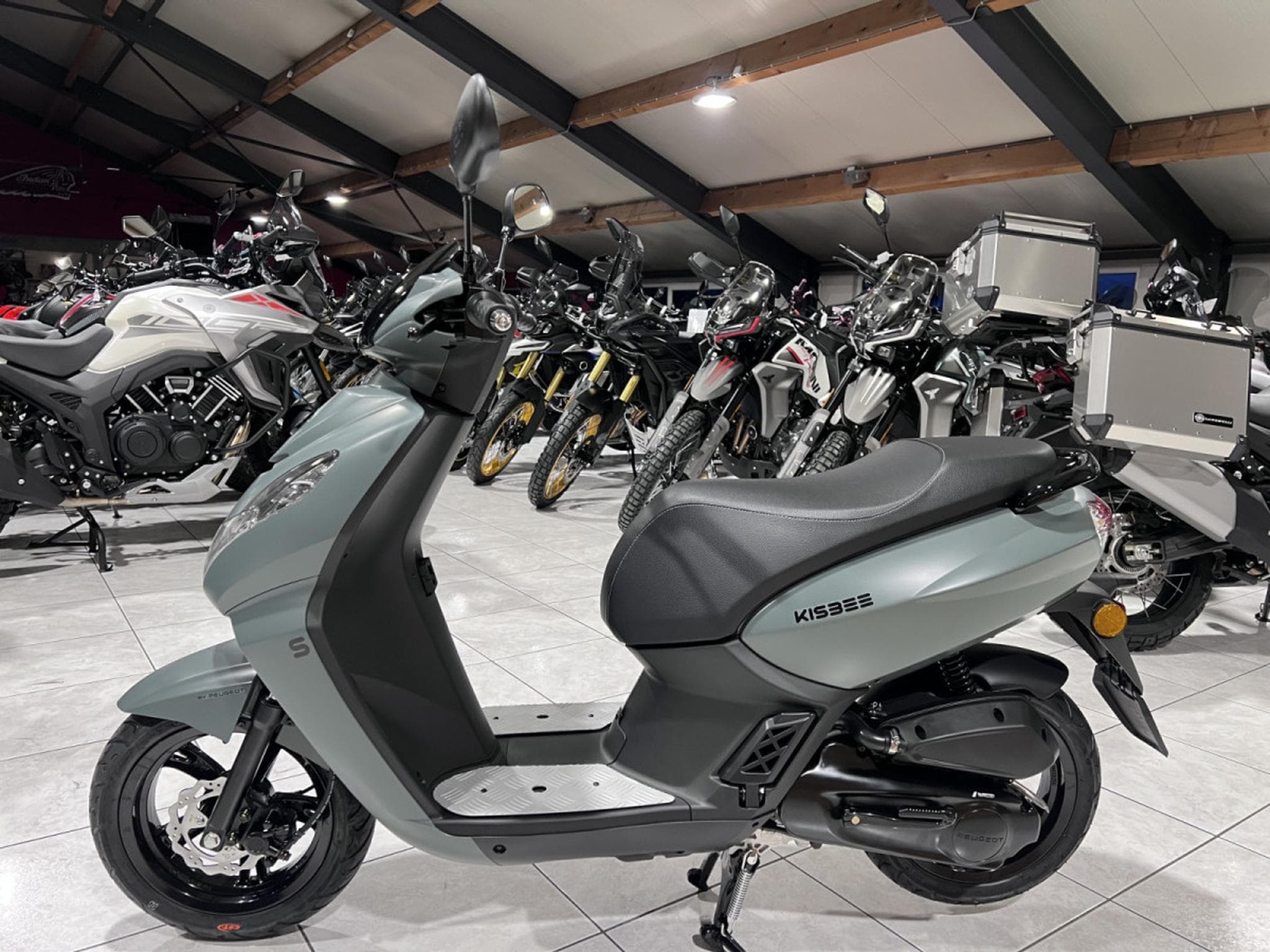 Peugeot Kisbee CL B 45 km/h (2026) - Photo 4