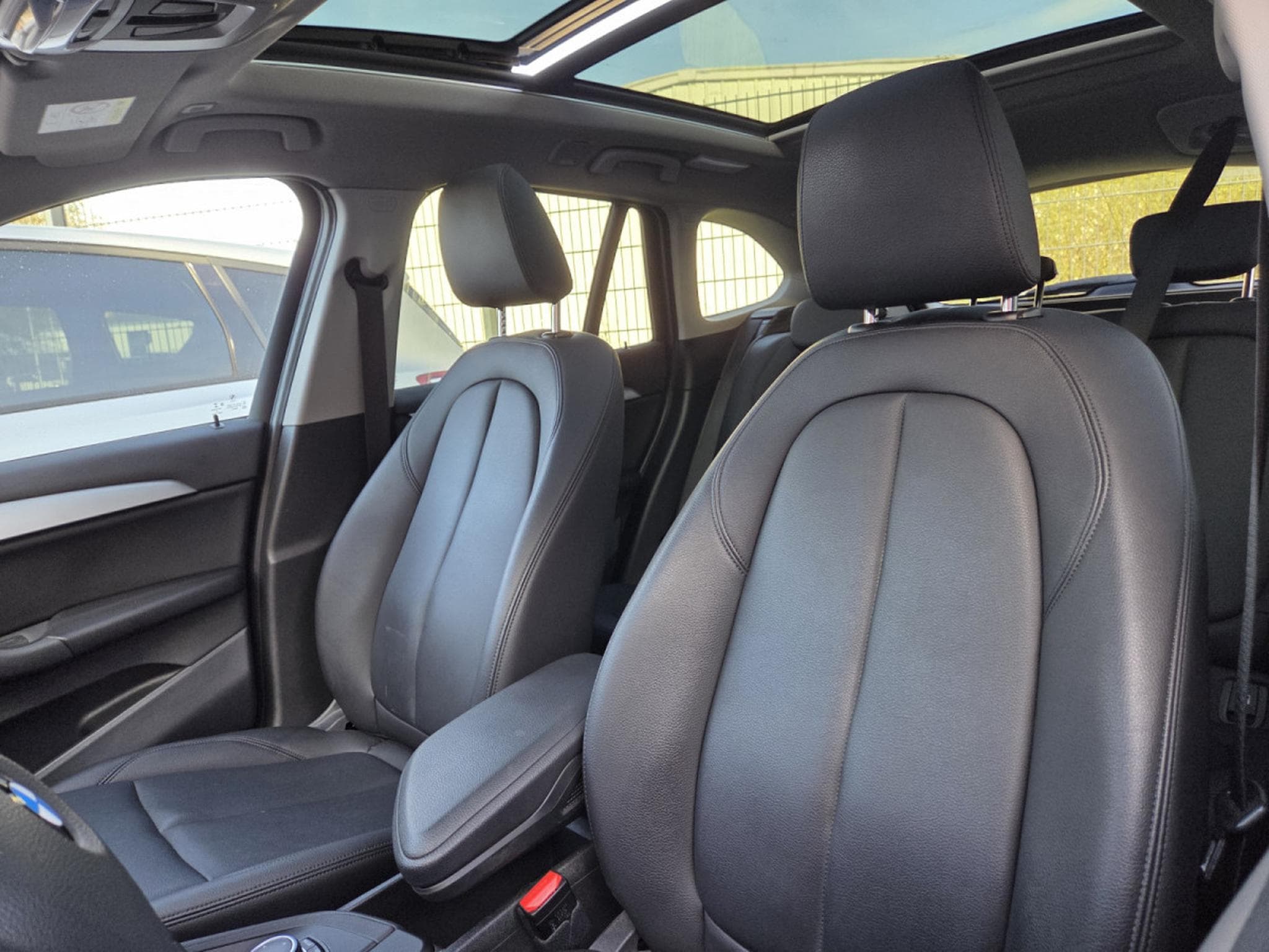 BMW X1 SDRIVE 18d 136CV (2022) - Photo 9