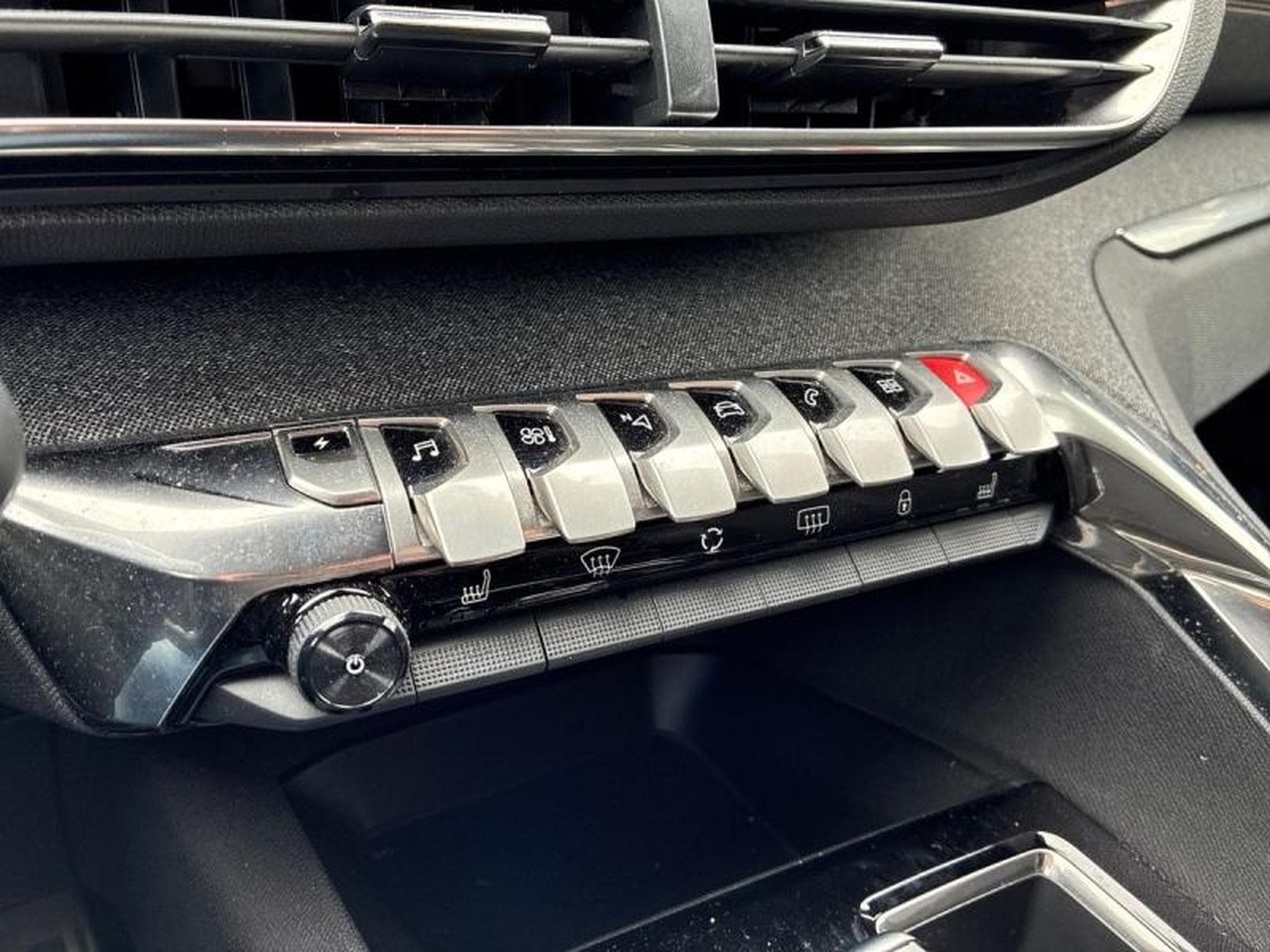 PEUGEOT 3008 HYBRID 225ch GT Line e-EAT8 10cv (2020) - Photo 8