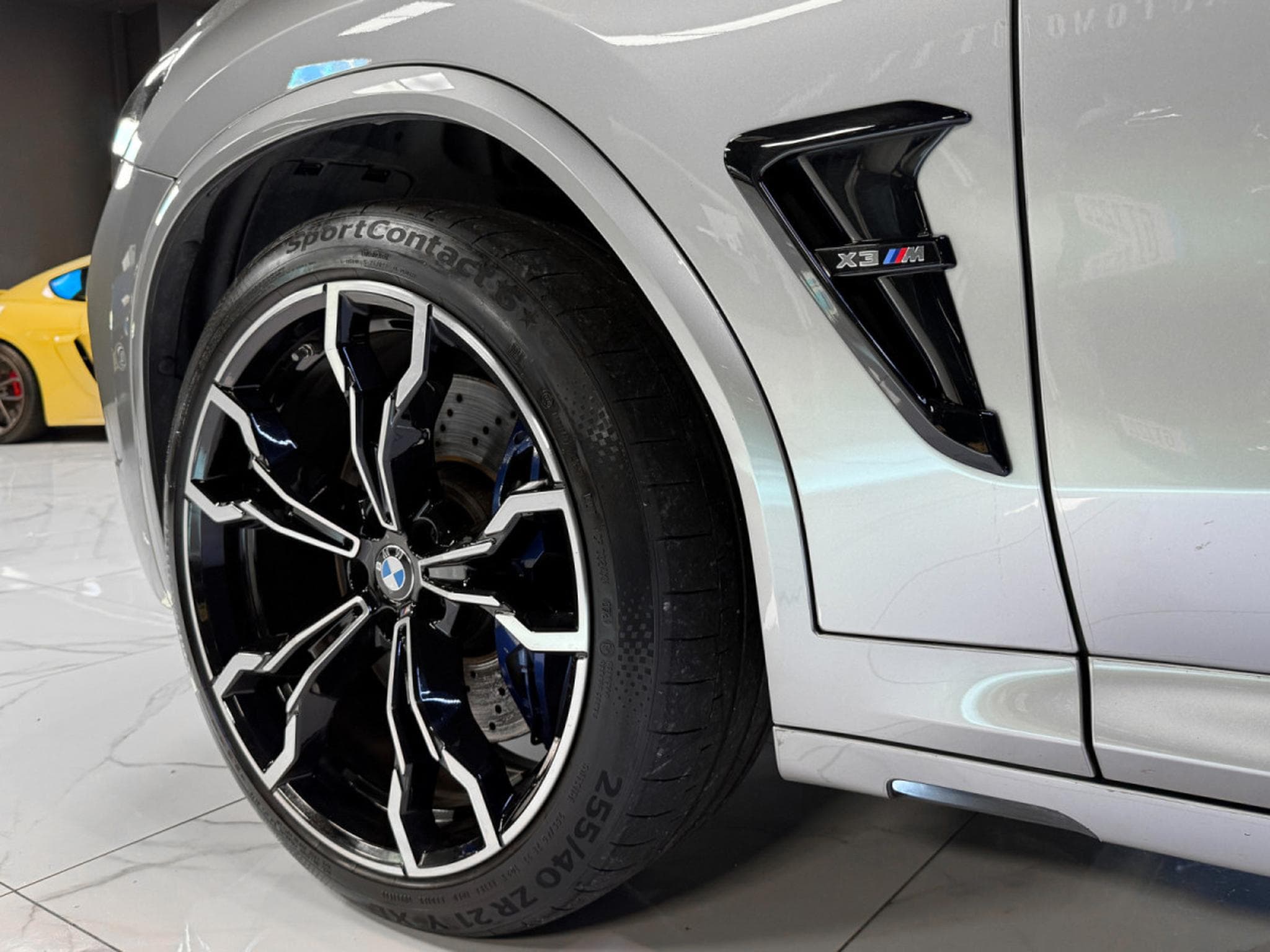 BMW X3M Competition (2021) - Photo 17