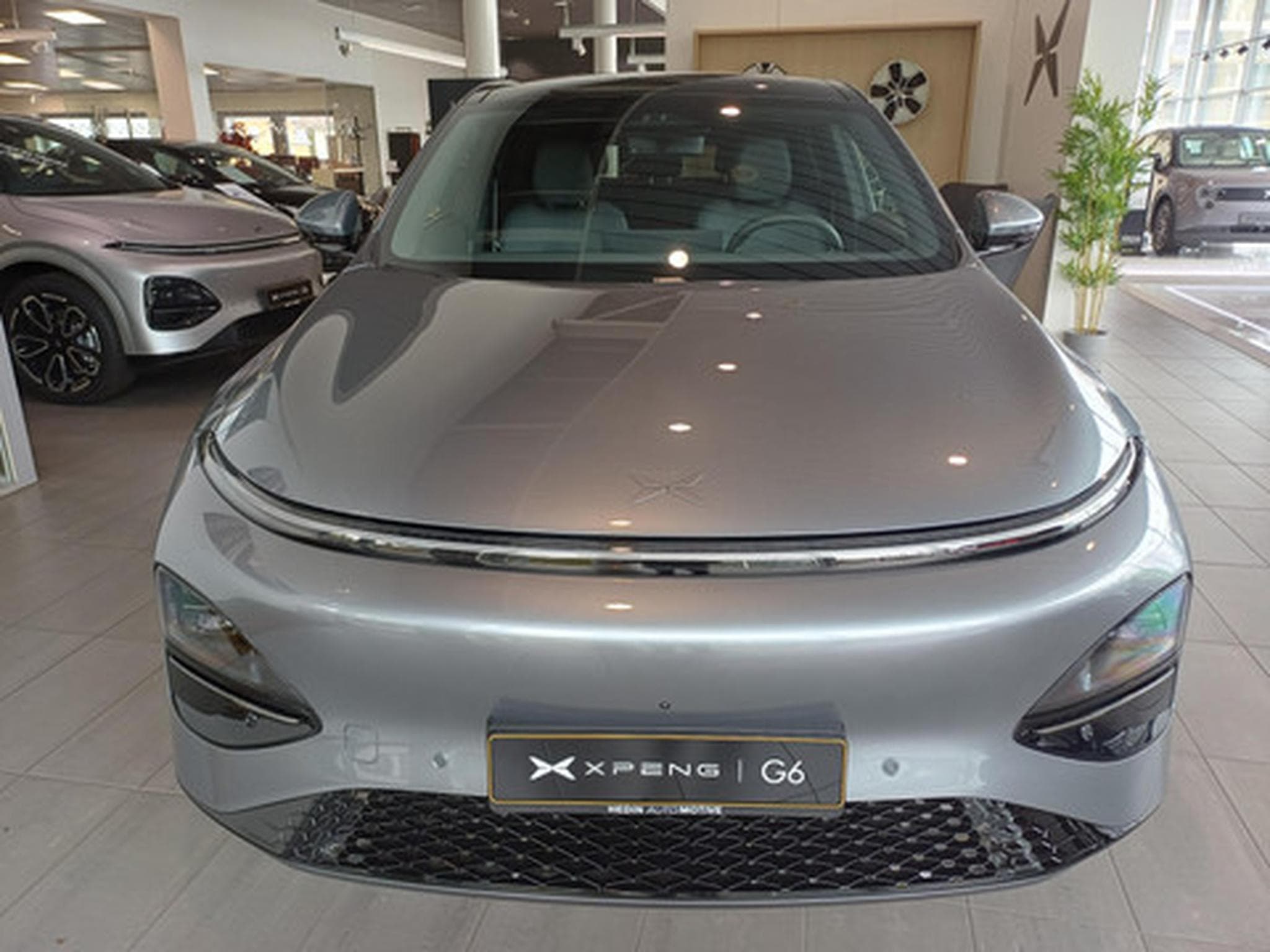 Xpeng G6 New AWD Performan BEV 81KWH Performance AWD (2026) - Photo 2