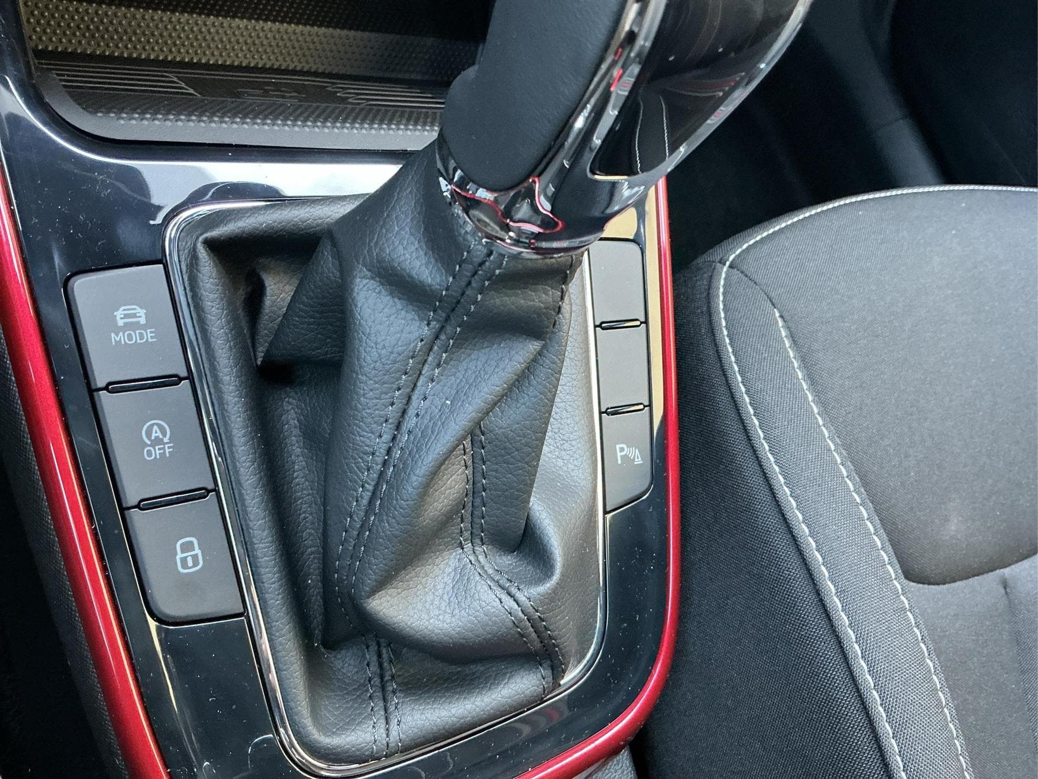 Skoda Fabia Monte Carlo (2026) - Foto 22