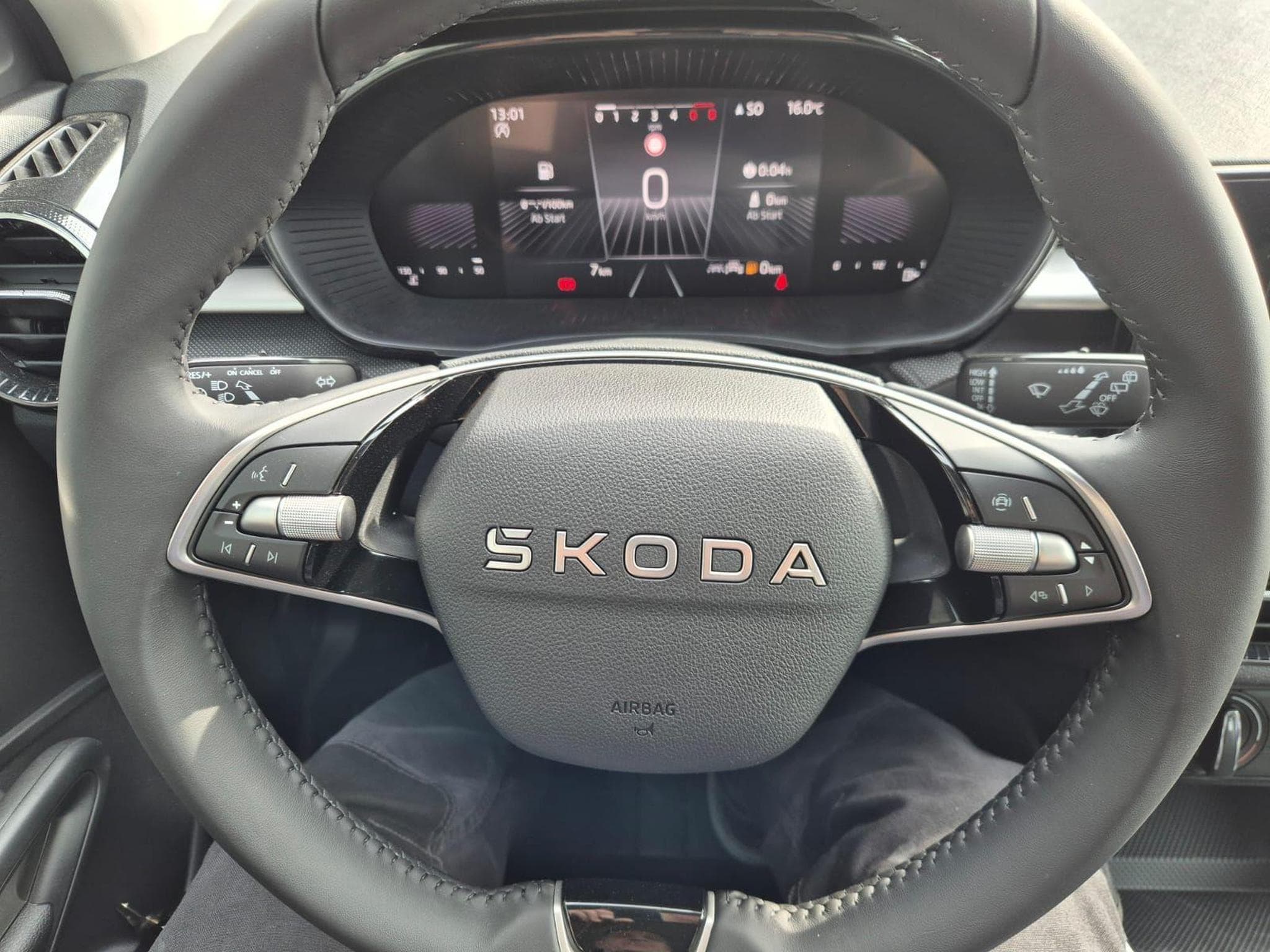 Skoda Fabia 1.0 TSI 95PS (2026) - Foto 15