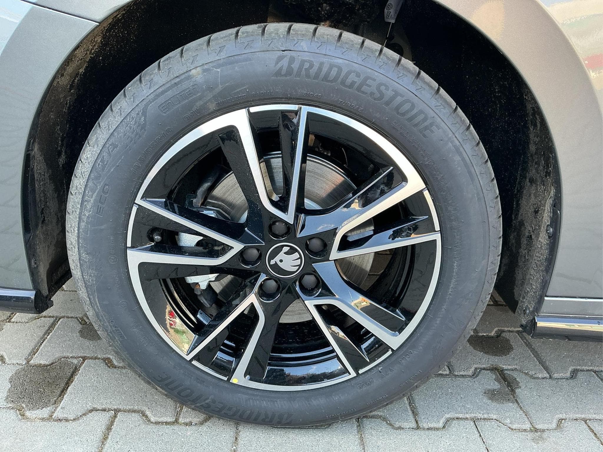 Skoda Fabia Monte Carlo (2026) - Foto 8