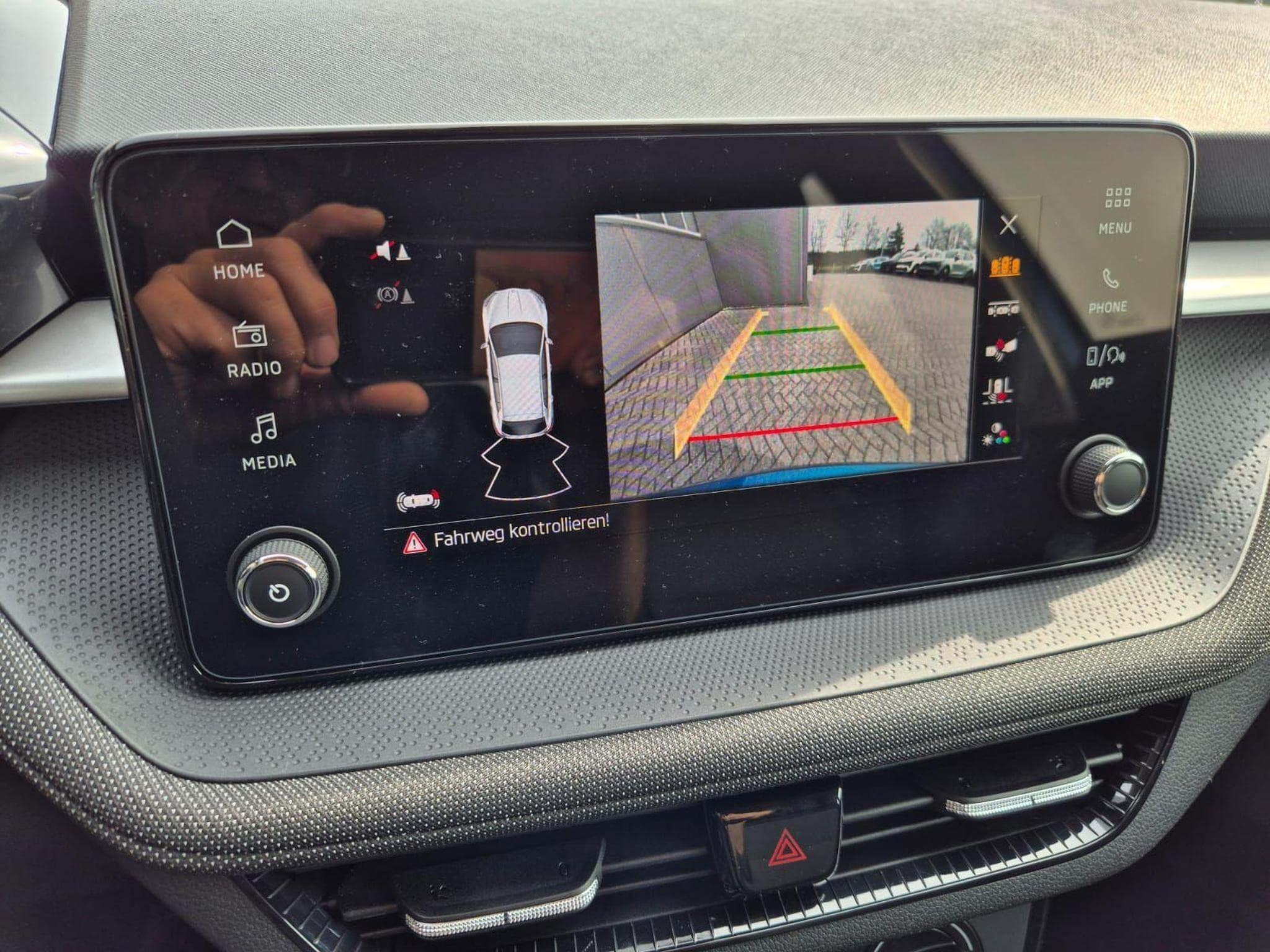 Skoda Fabia 1.0 TSI 95PS (2026) - Photo 19