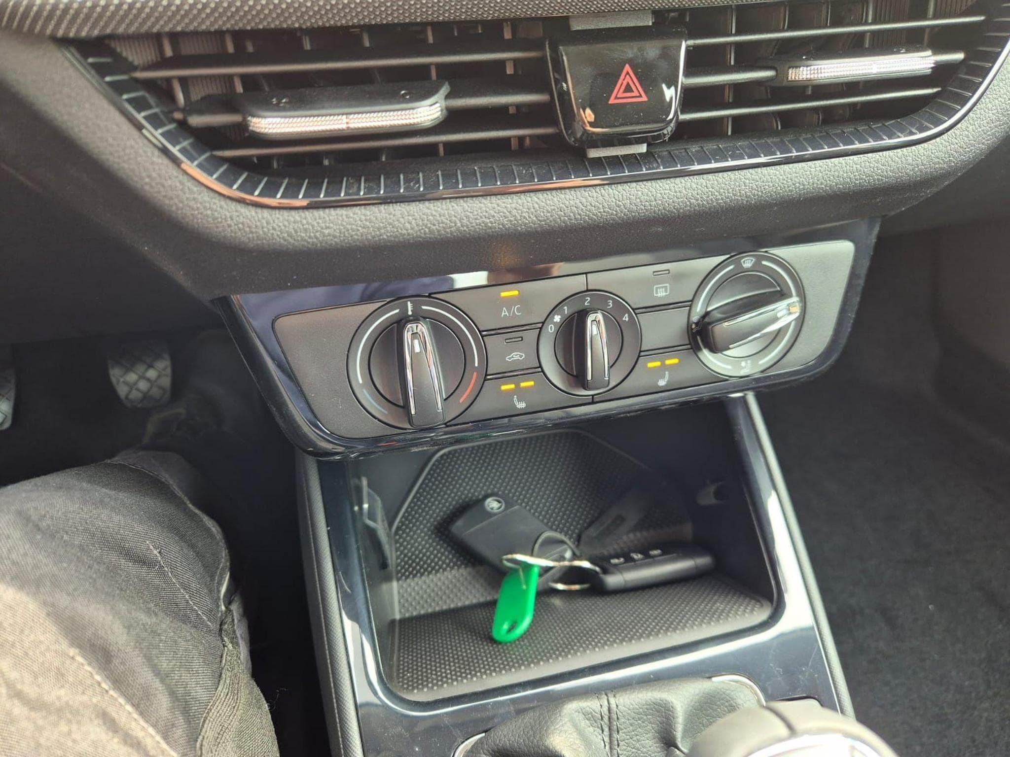 Skoda Fabia 1.0 TSI 95PS (2026) - Photo 21