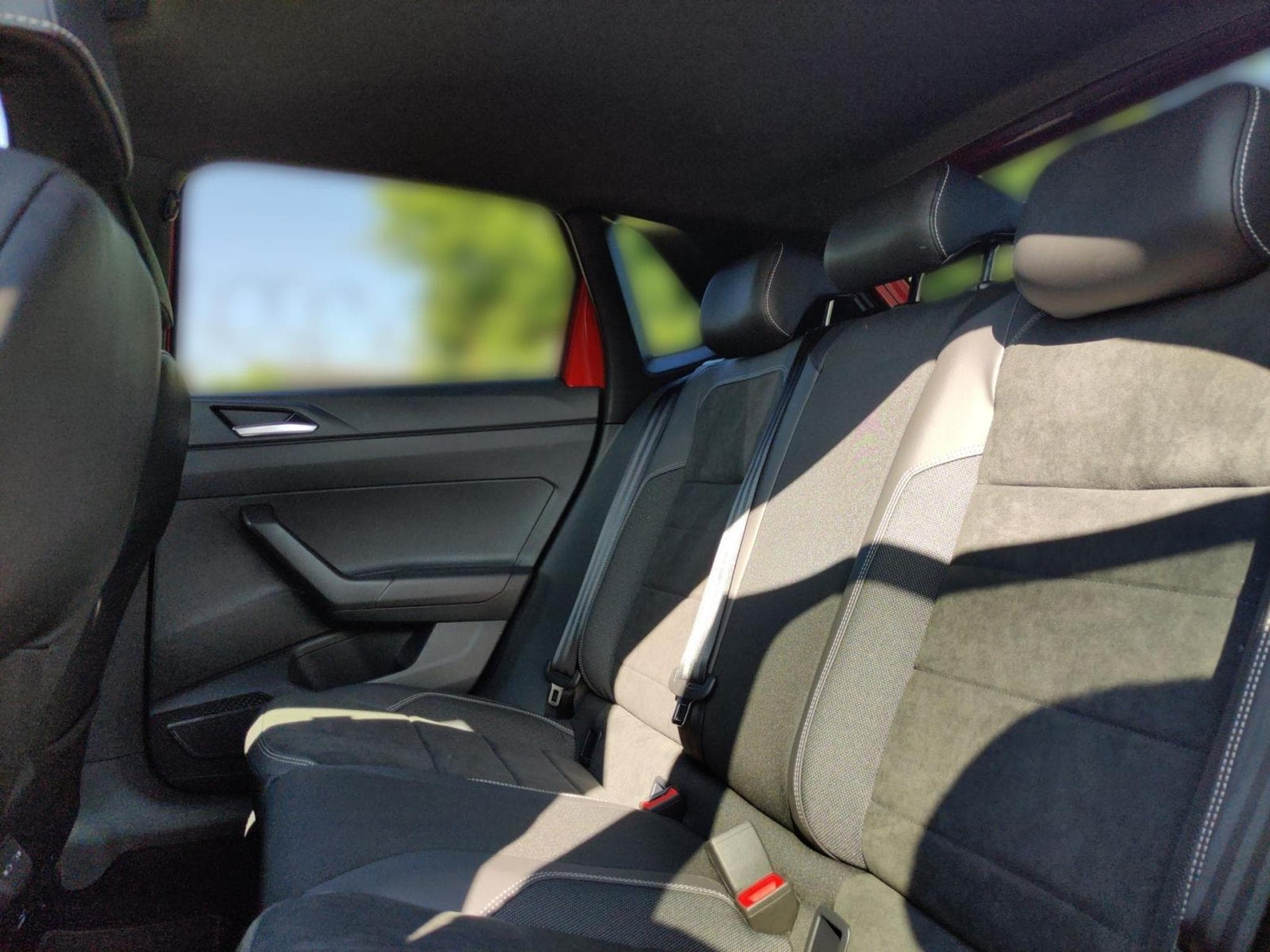 VW Polo GTI 2.0 TSI (2025) - Photo 11