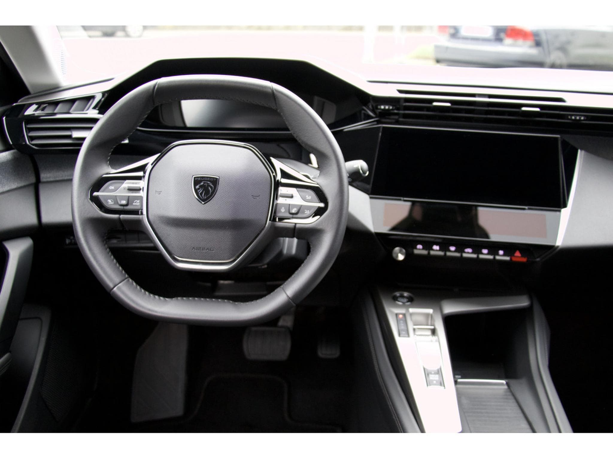 Peugeot 308 1.5 BlueHDi 130 EAT8 Allure ACC 360° Navi LED PDC (2024) - Photo 9