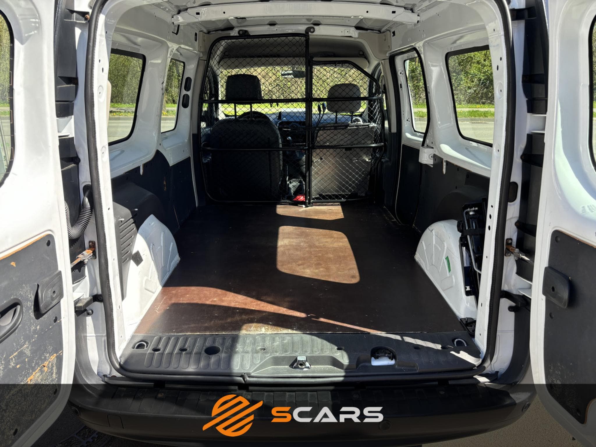 Renault Kangoo 1.5 DCI Maxi L2  95cv (2021) - Foto 7