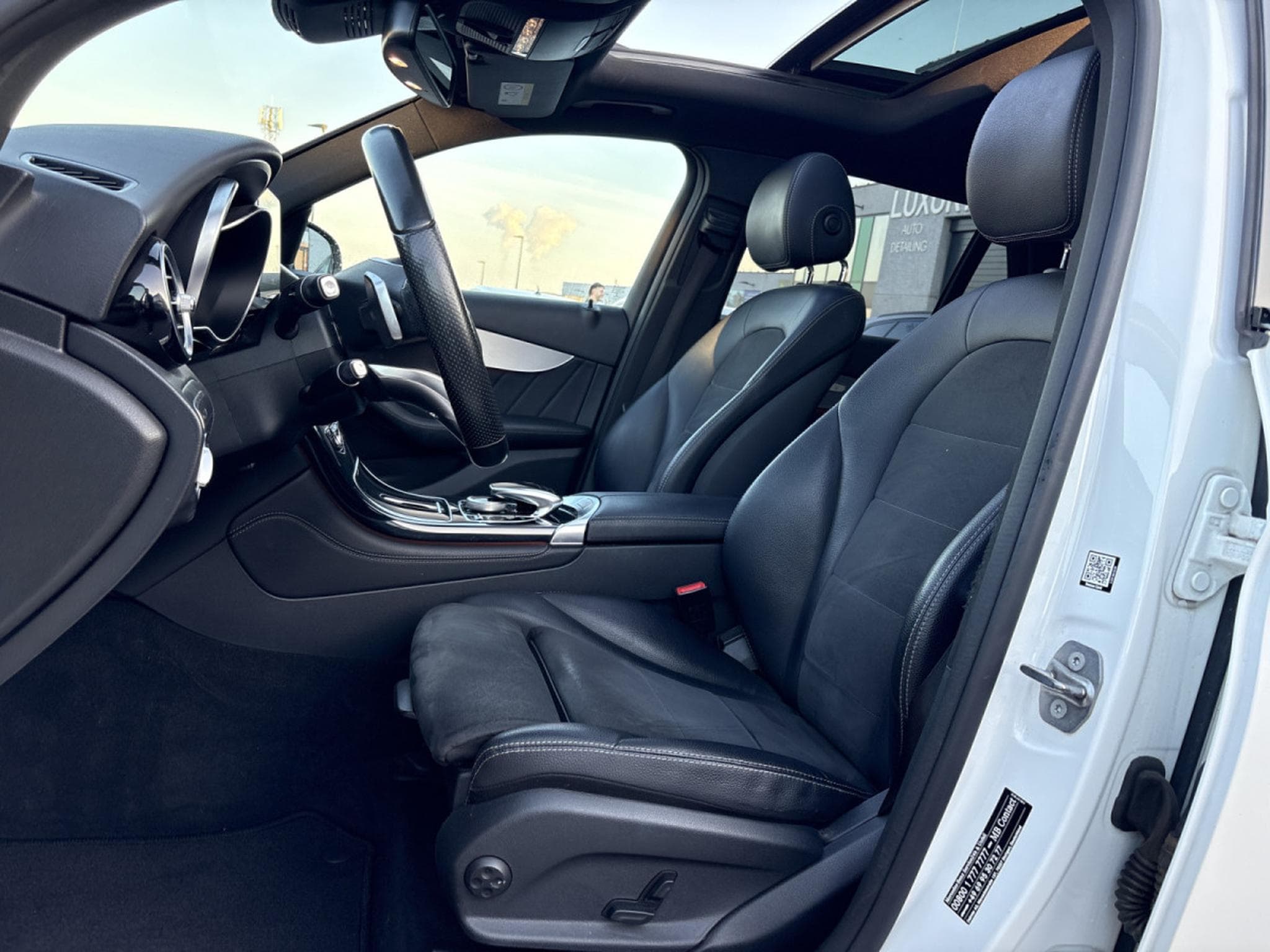 Mercedes GLC 250 250 d AMG 4Matic/PANO/360°/LED/20/AHK/BURMESTER (2016) - Photo 11