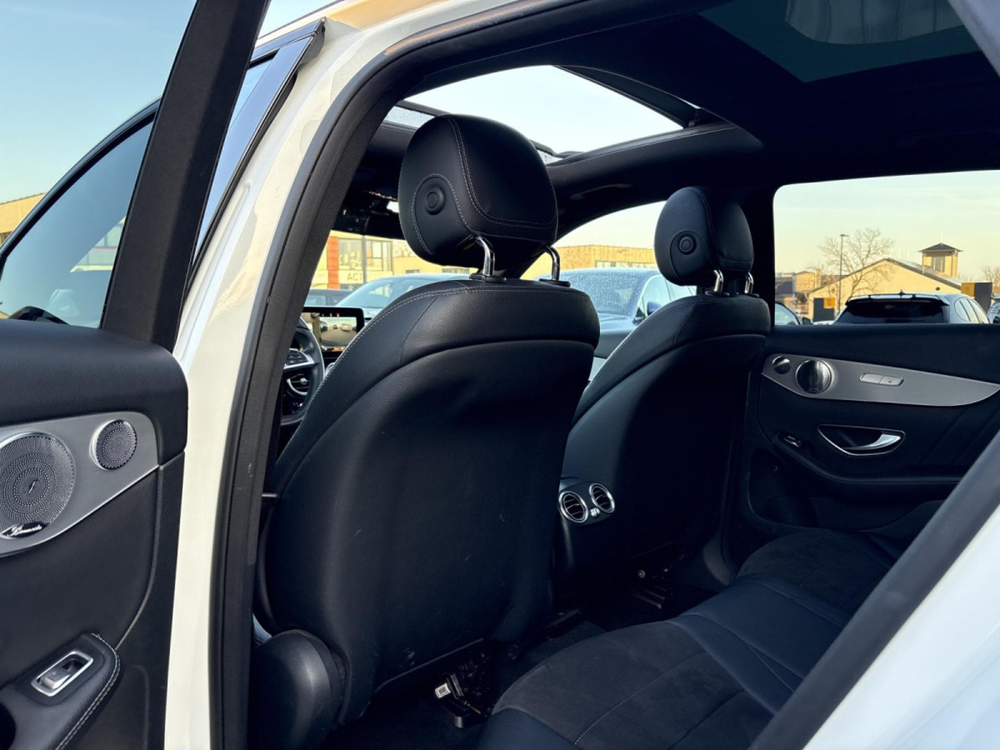 Mercedes GLC 250 250 d AMG 4Matic/PANO/360°/LED/20/AHK/BURMESTER (2016) - Photo 17