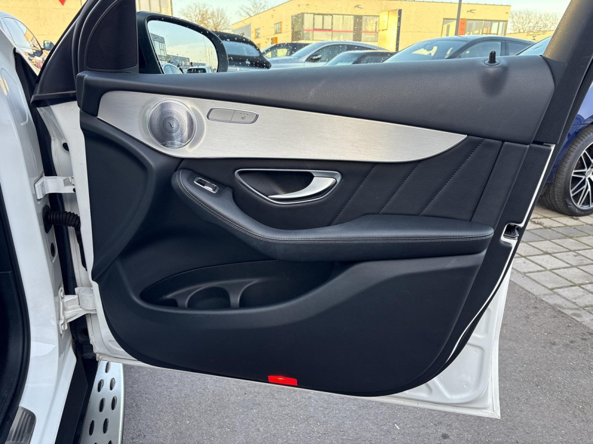 Mercedes GLC 250 250 d AMG 4Matic/PANO/360°/LED/20/AHK/BURMESTER (2016) - Photo 24