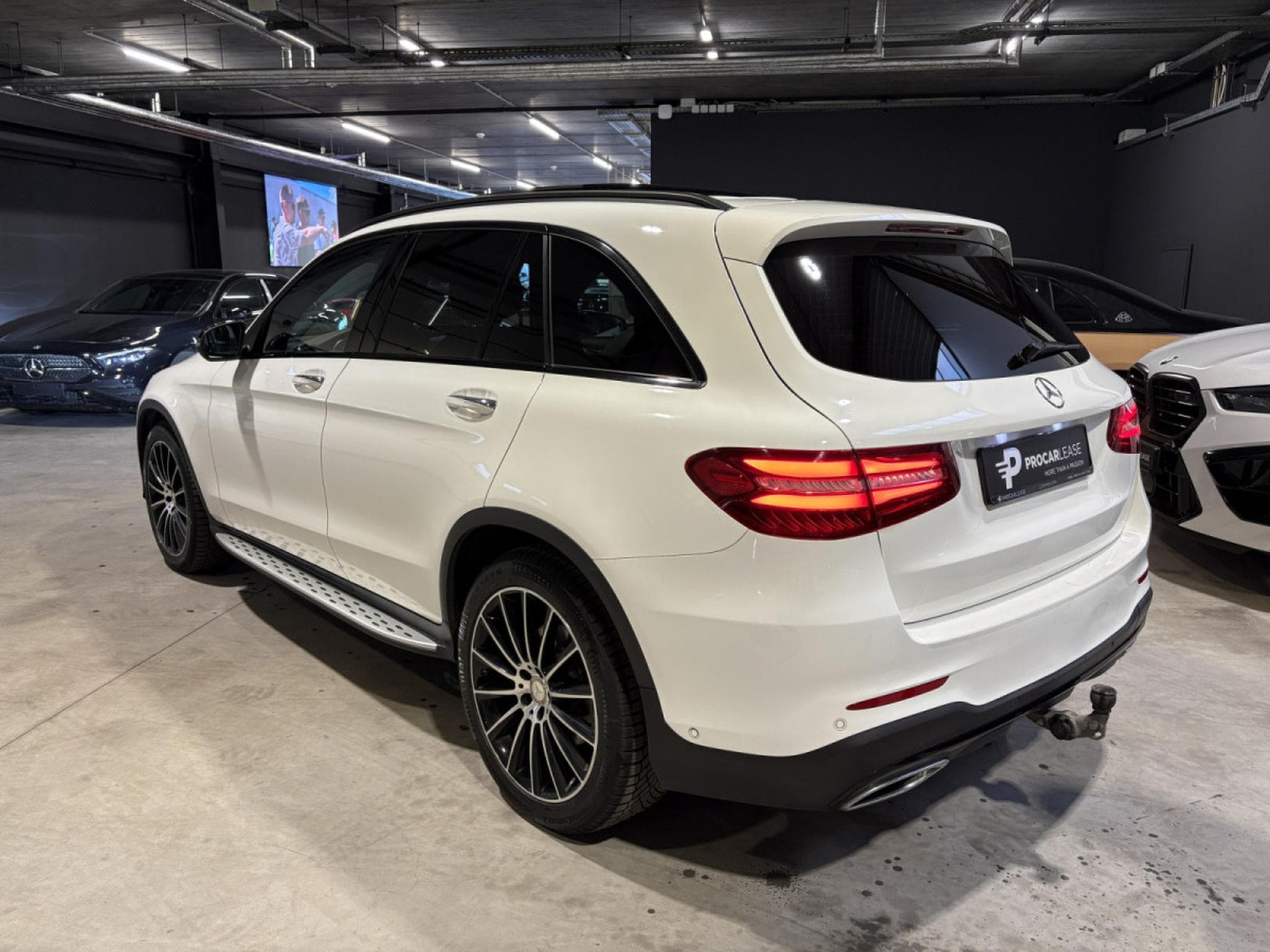 Mercedes GLC 250 250 d AMG 4Matic/PANO/360°/LED/20/AHK/BURMESTER (2016) - Photo 6
