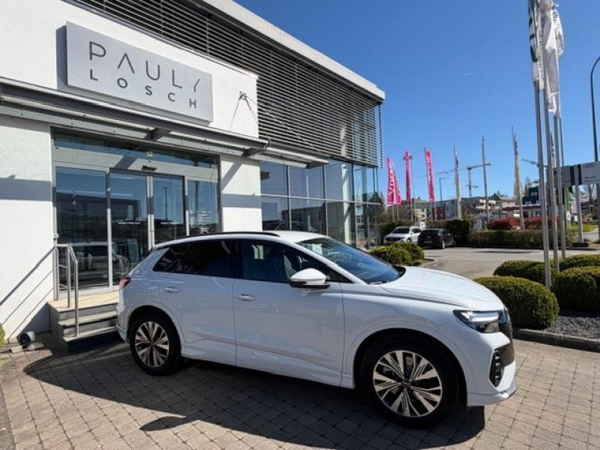 Audi Q4 e-tron 45 e-tron (2024) - Photo 2