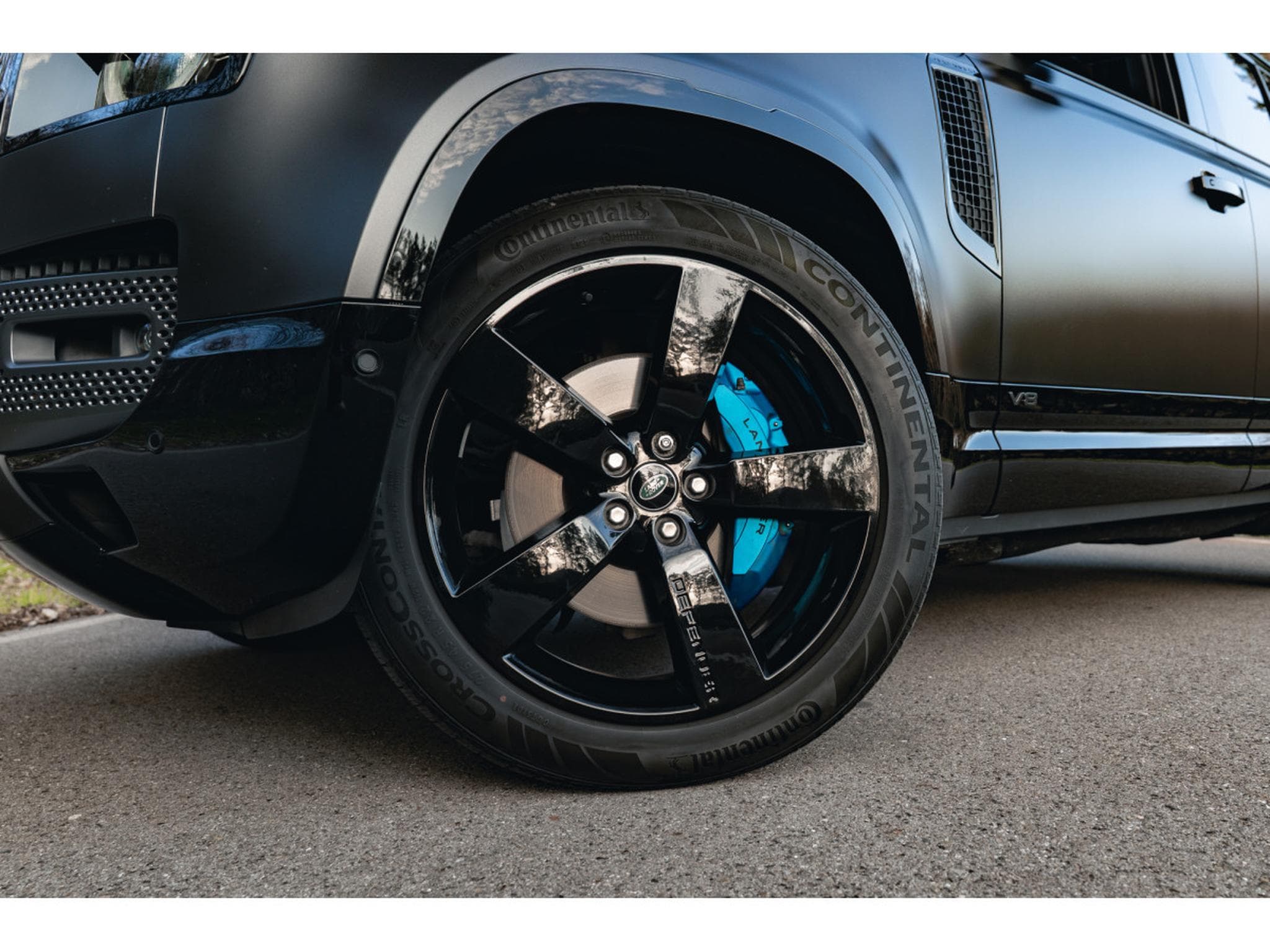 Land-Rover Defender L663 20MY - Meridian Surround - Toit panoramique - Caméra 36 (2022) - Photo 3