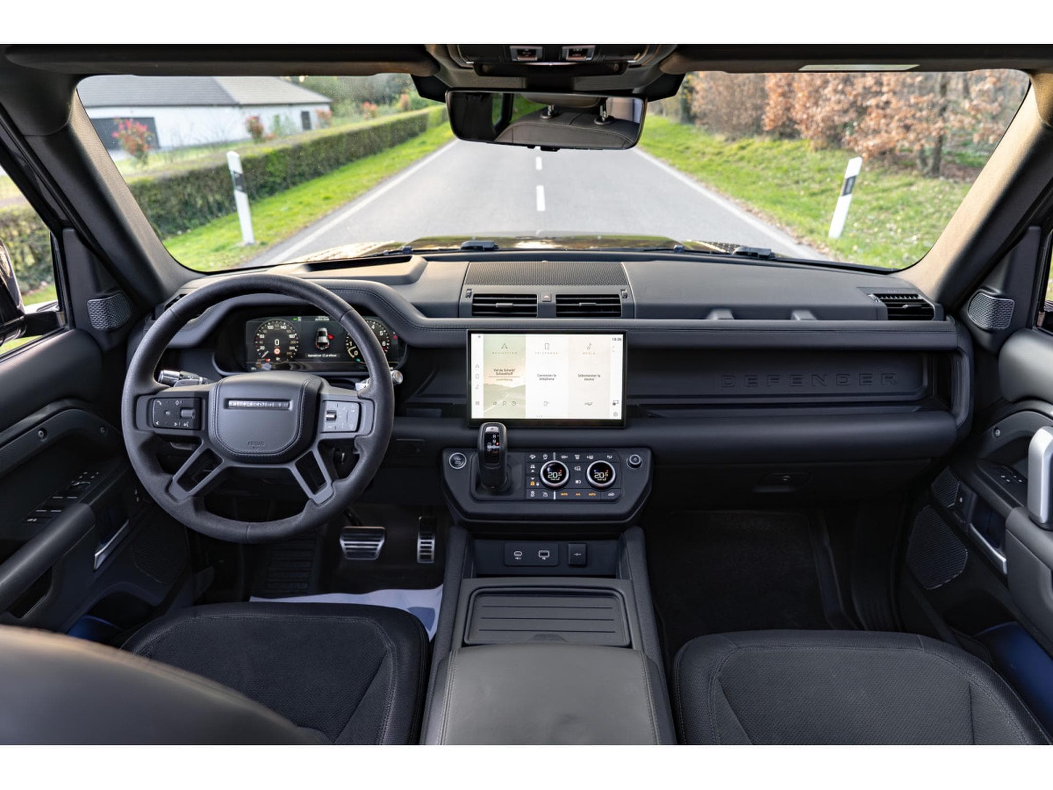 Land-Rover Defender L663 20MY - Meridian Surround - Toit panoramique - Caméra 36 (2022) - Photo 4