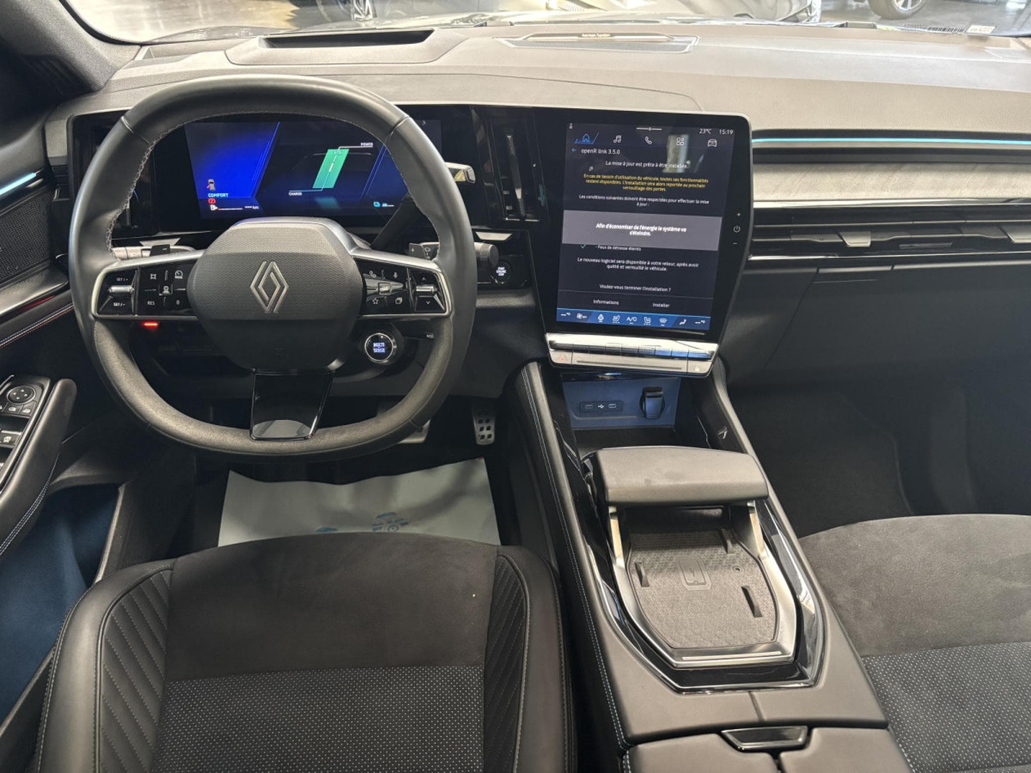 Renault Rafale Esprit Alpine 200 Full Hybrid 4 Control (2025) - Photo 11