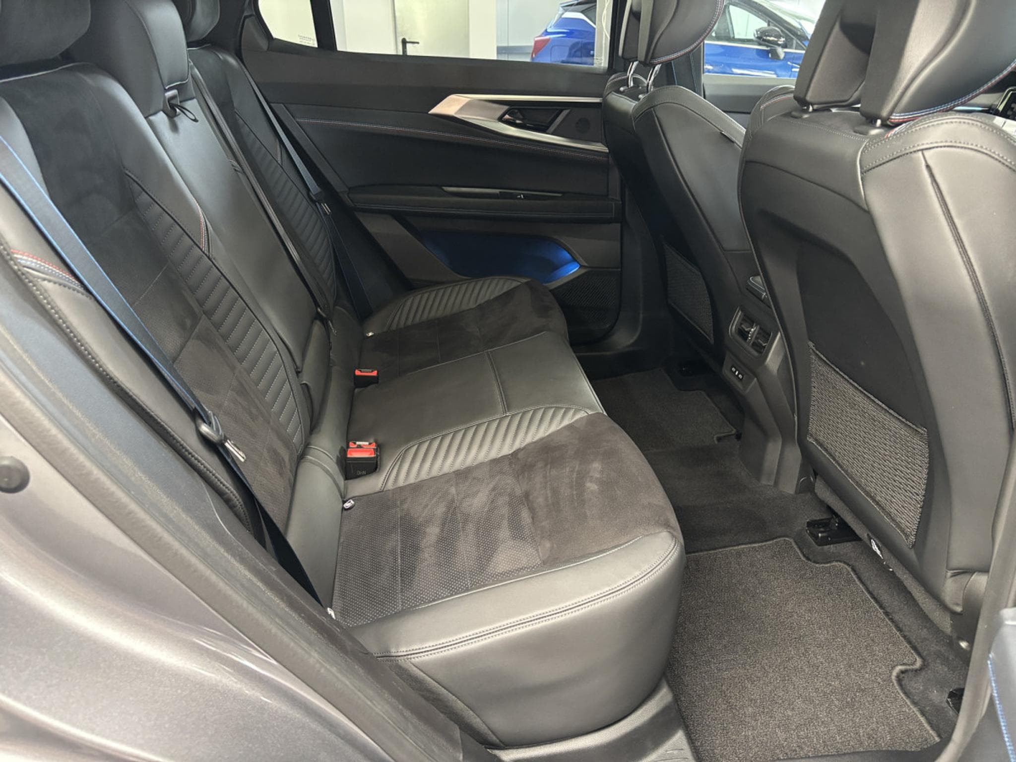 Renault Rafale Esprit Alpine 200 Full Hybrid 4 Control (2025) - Photo 13