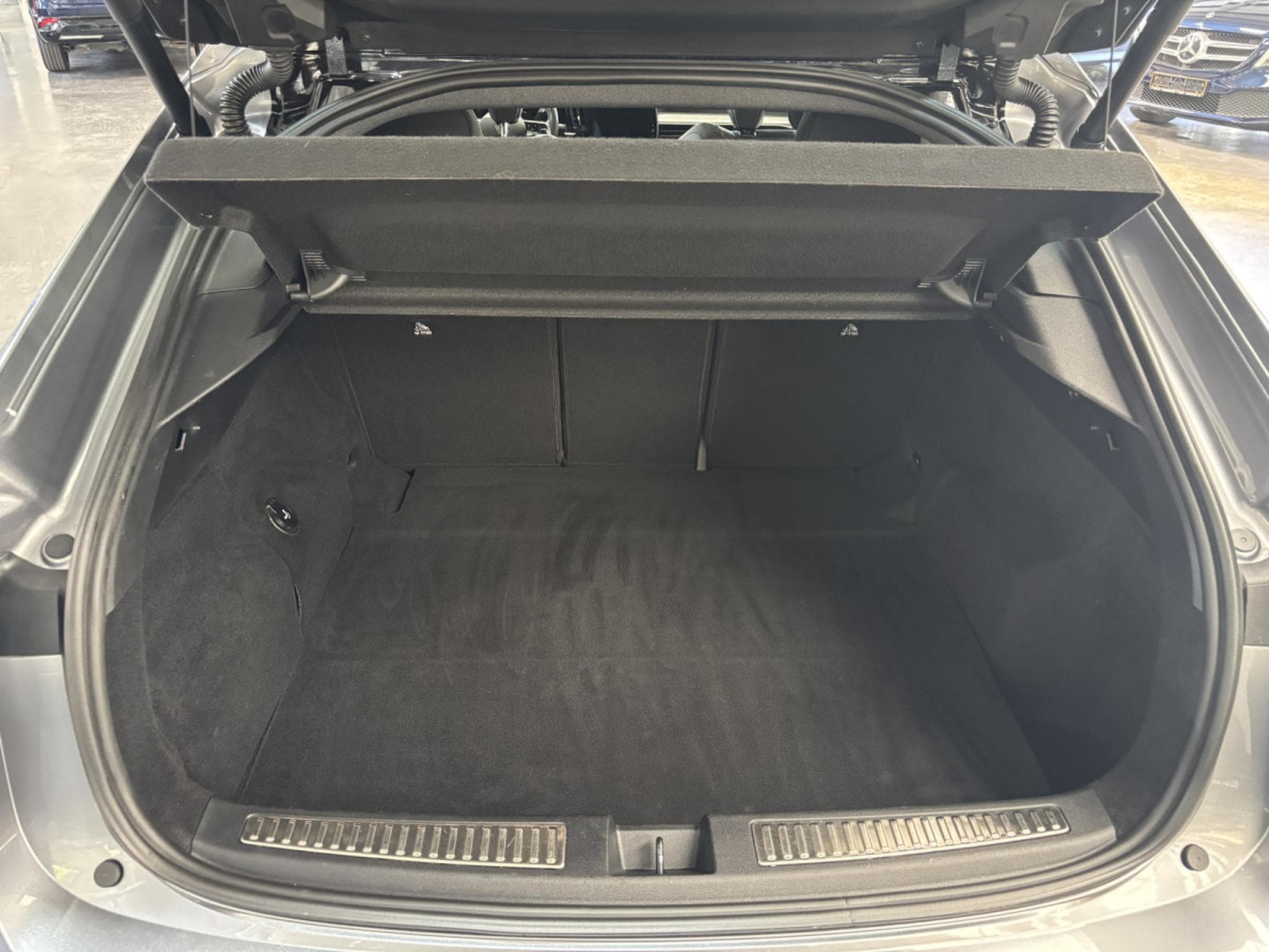 Renault Rafale Esprit Alpine 200 Full Hybrid 4 Control (2025) - Photo 14