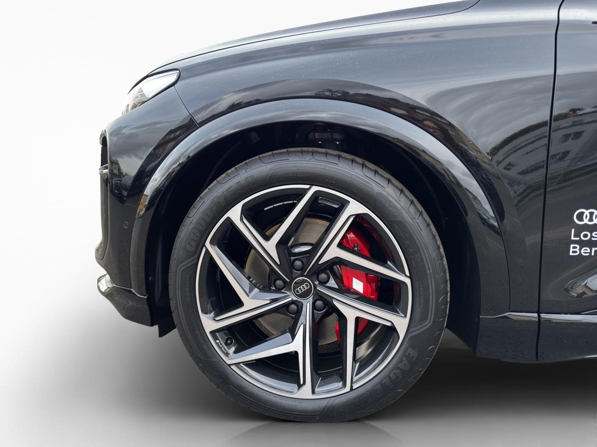 Audi SQ6 e-tron SUV (2026) - Photo 8