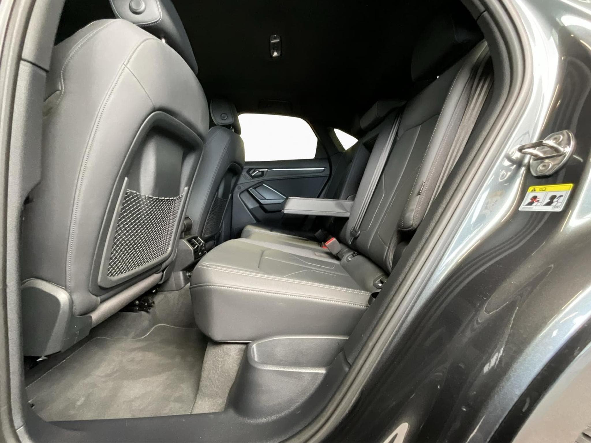 Audi Q3 SB+S-line+S-Tronic+35TDI+P.Premium (2022) - Photo 15