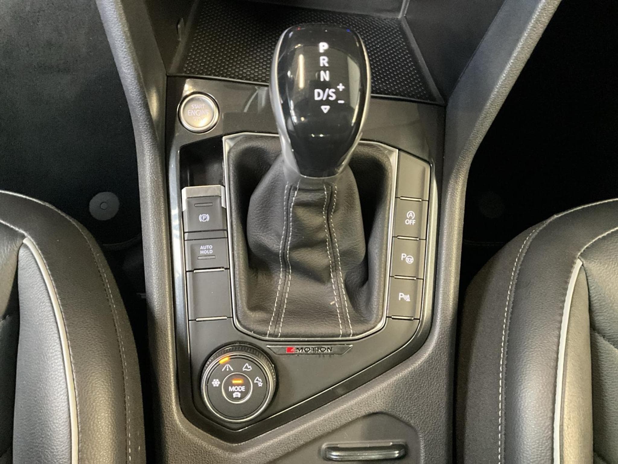 VW Tiguan R-Line+DSG+4M+Matrix-LED+Pano+AHK (2022) - Photo 12