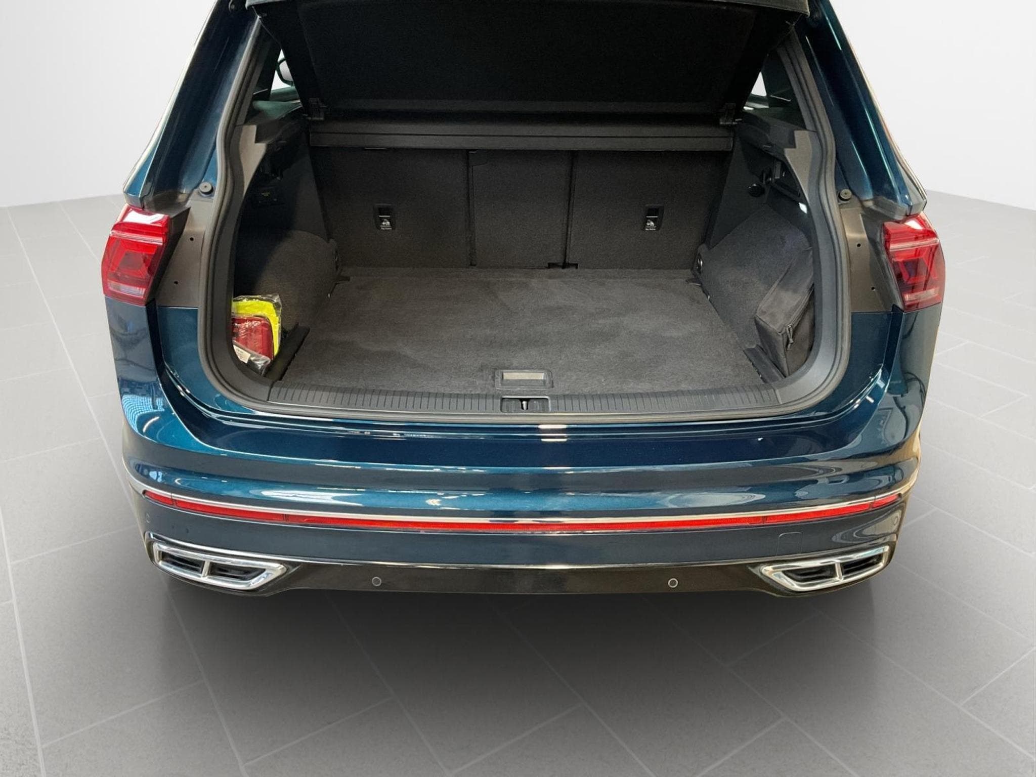 VW Tiguan R-Line+DSG+4M+Matrix-LED+Pano+AHK (2022) - Photo 17