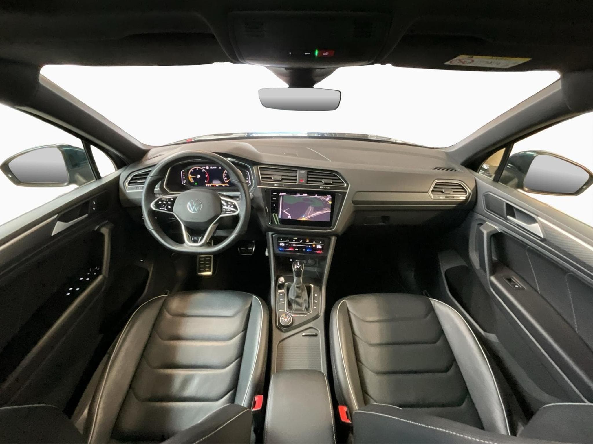VW Tiguan R-Line+DSG+4M+Matrix-LED+Pano+AHK (2022) - Photo 2