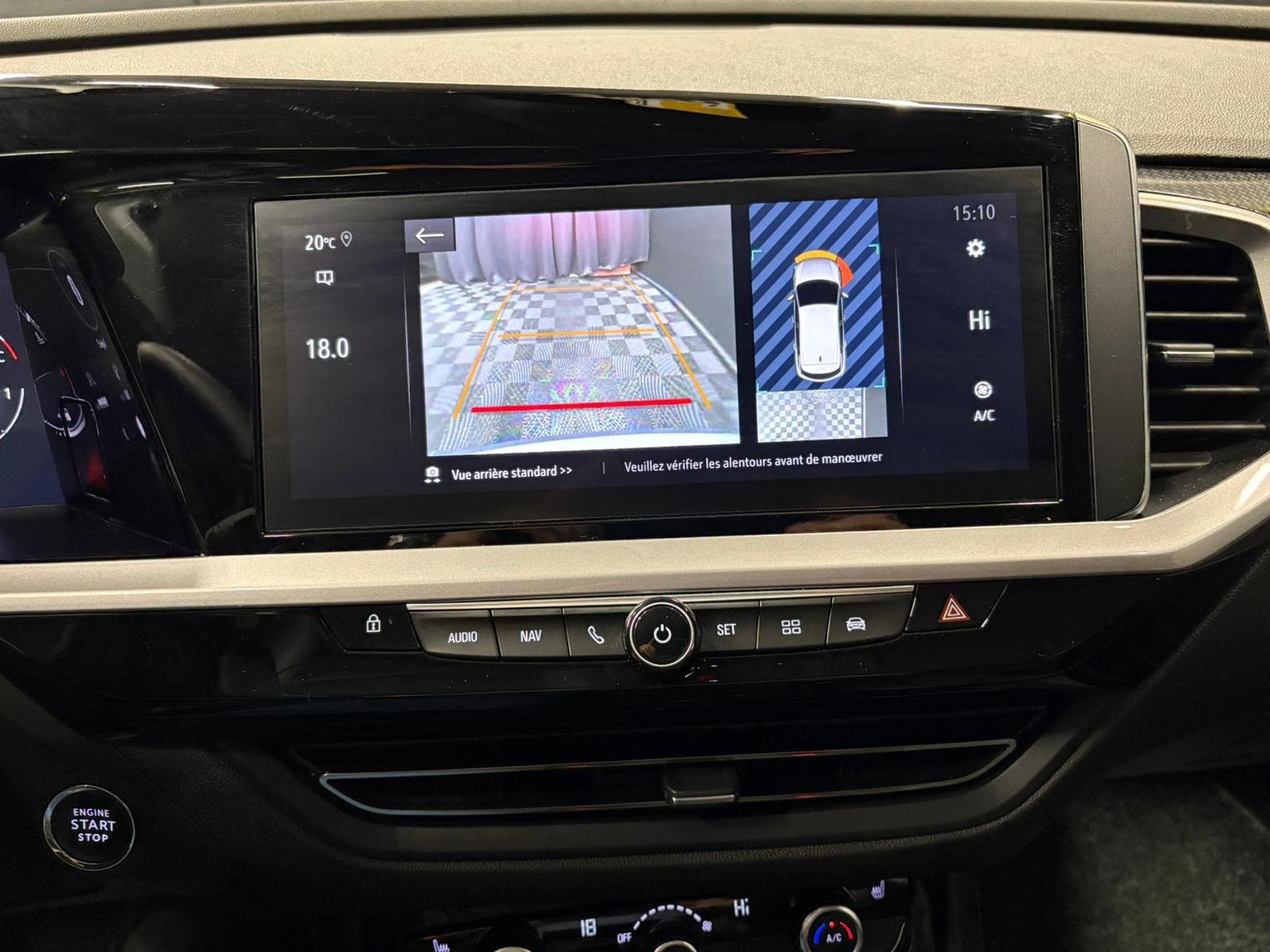 Opel Grandland ULTIMATE 1.5 DIESEL 130 EAT8 (2024) - Photo 11