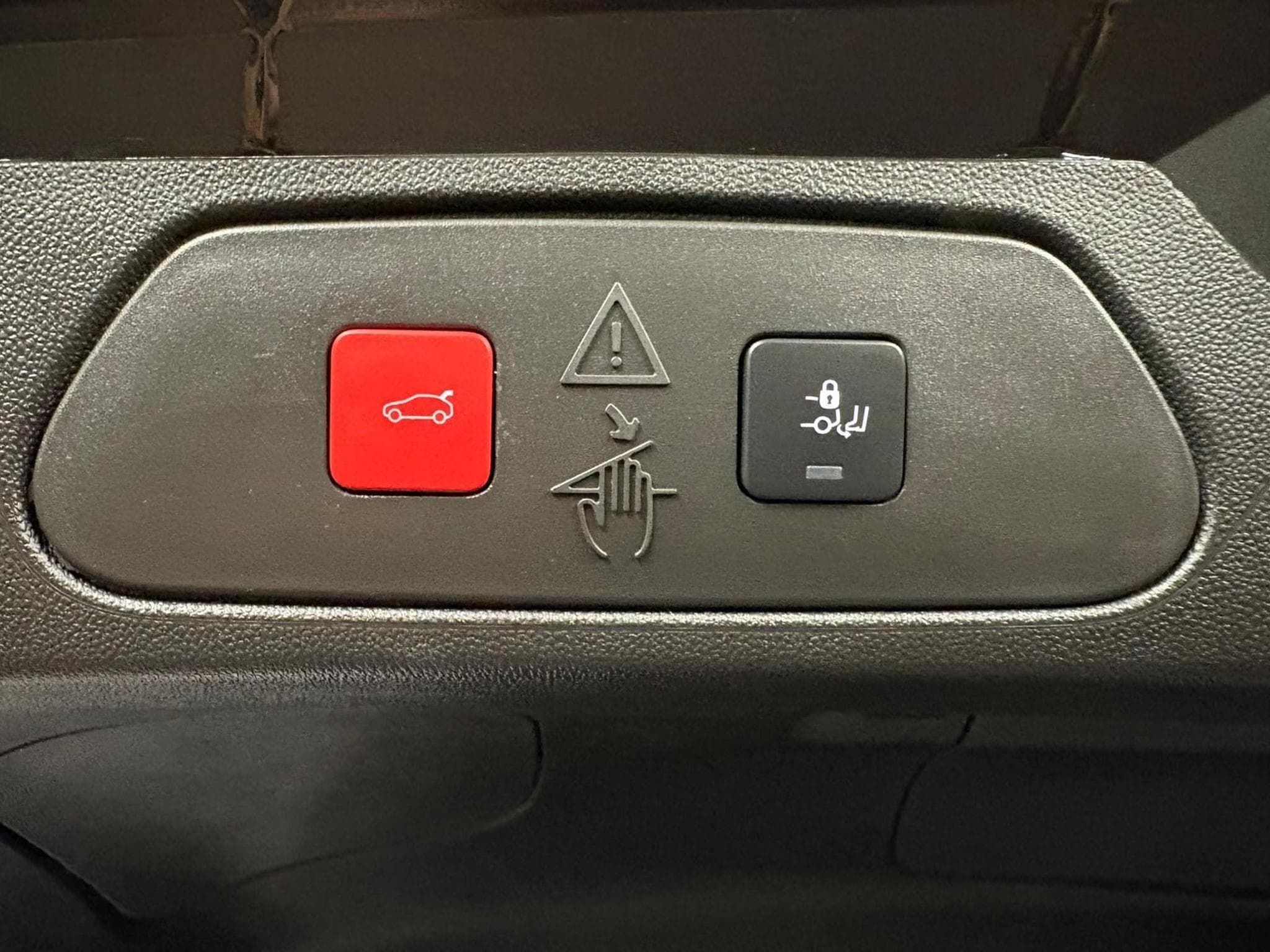 Opel Grandland ULTIMATE 1.5 DIESEL 130 EAT8 (2024) - Photo 14