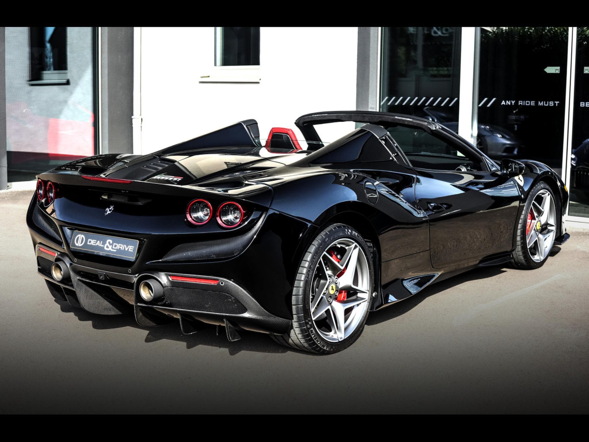 Ferrari F8 Spider 3.9 V8 (720 CH) - NERO B/B 1250 (4-LAYER PAINT EXTRAR (2023) - Foto 8