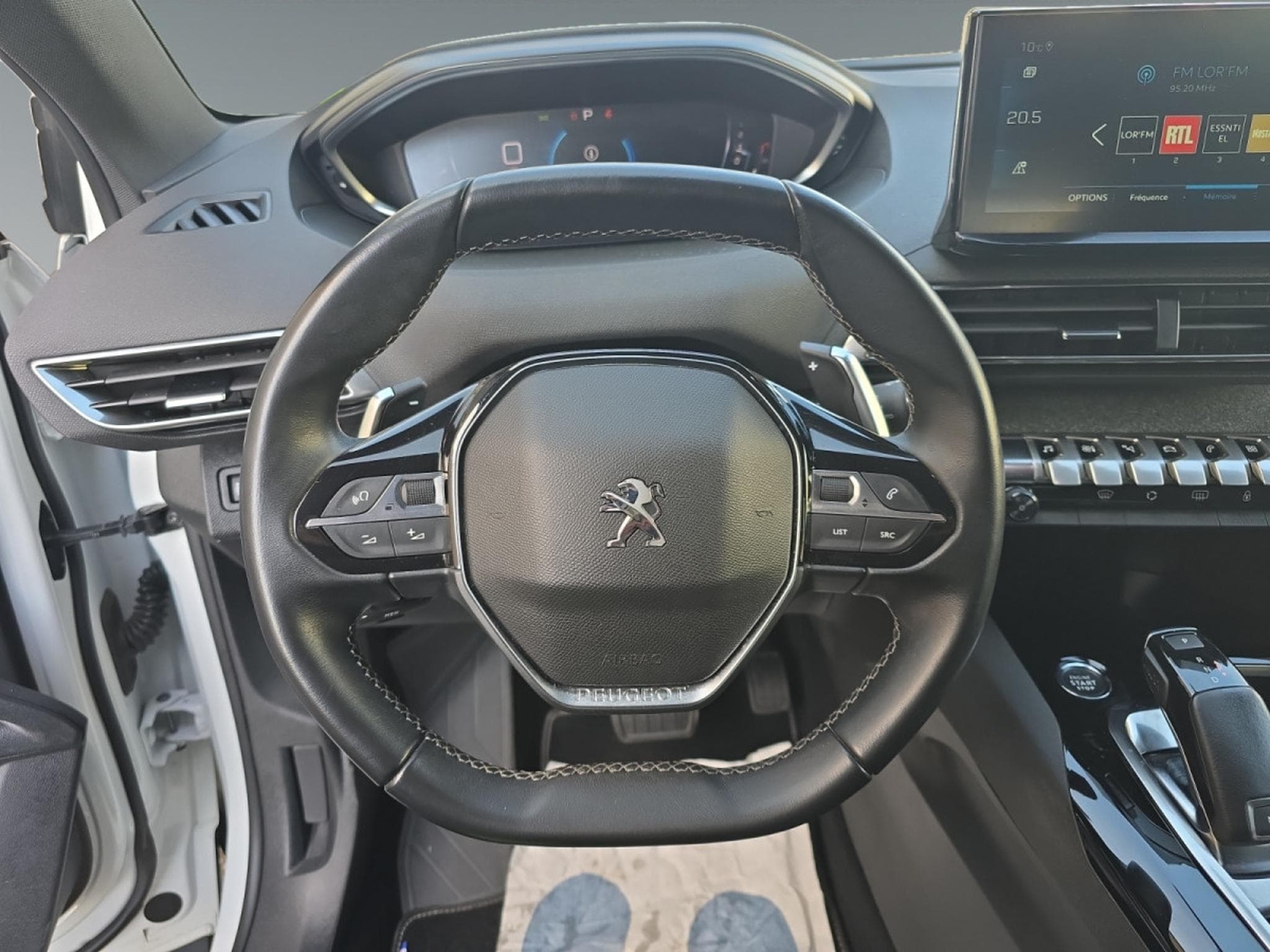Peugeot 3008 1.2 PureTech GT (EU6.4) (2023) - Photo 11